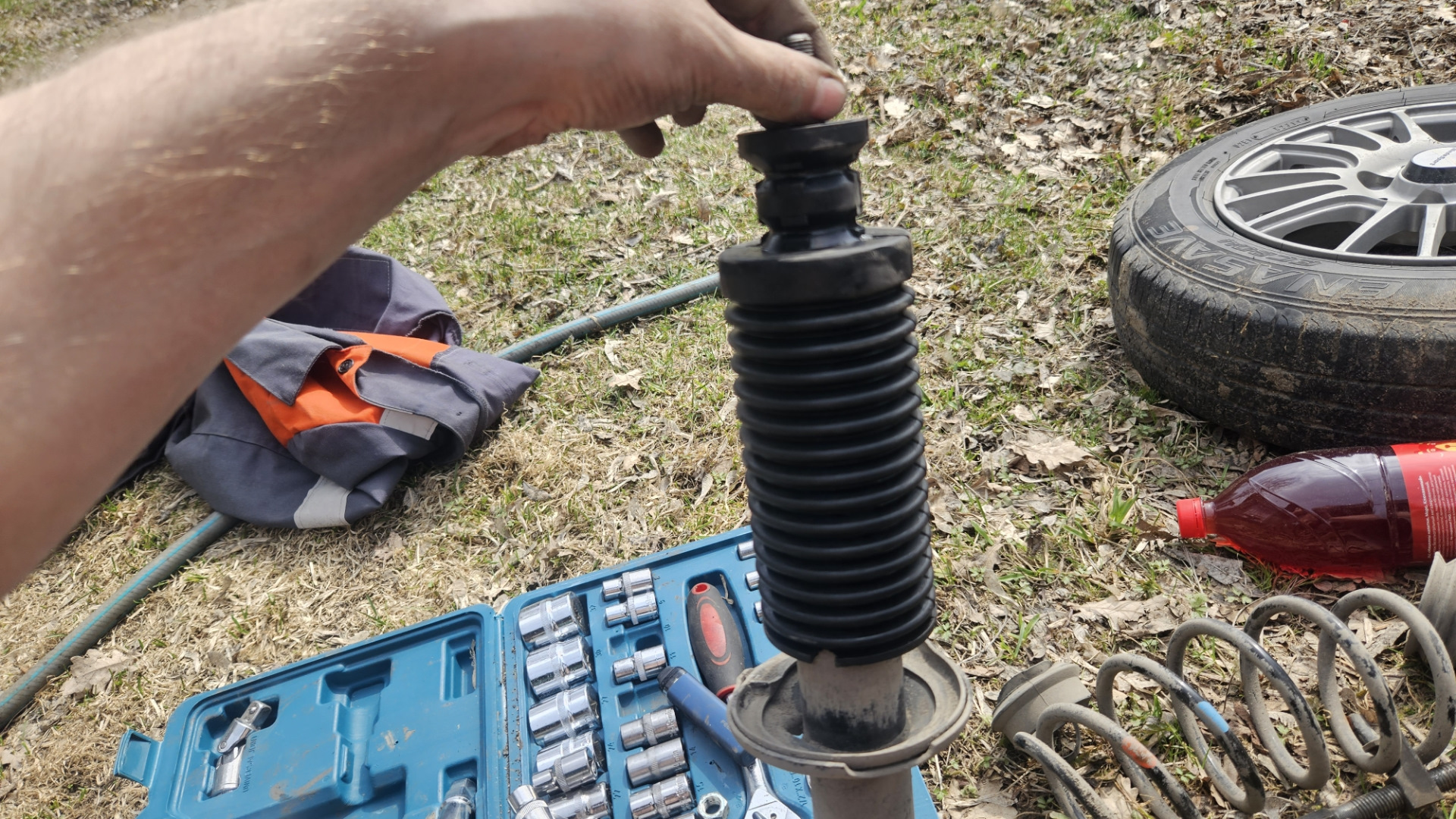 Пыльники стоек. — Suzuki Alto (8G), 0,7 л., 2017 года | своими руками ...