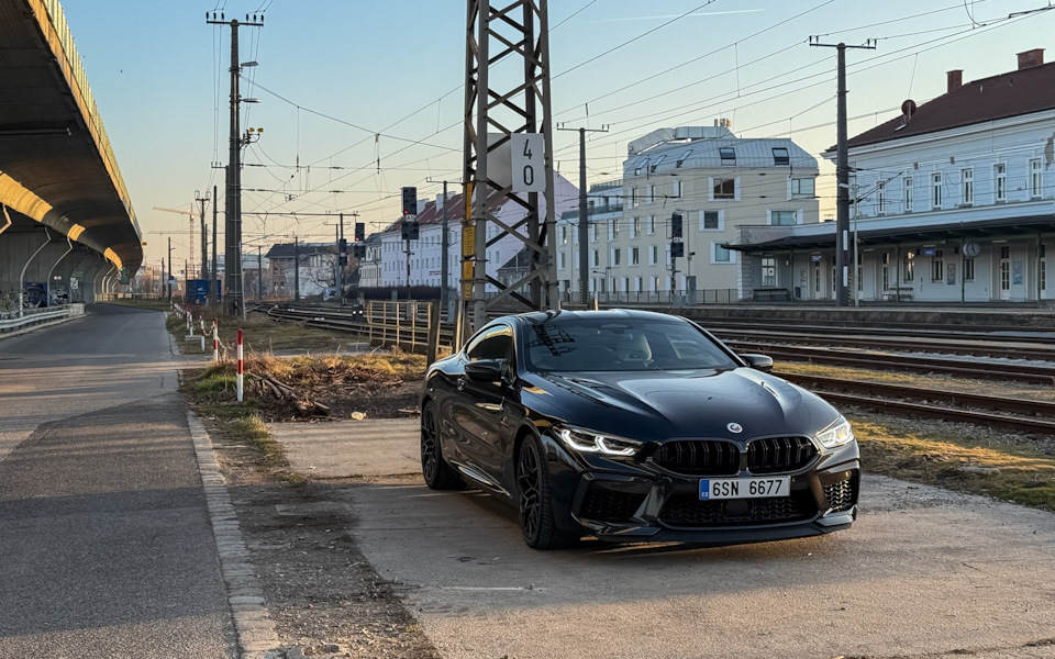 Пригород Вены. — BMW M8 (F92)
