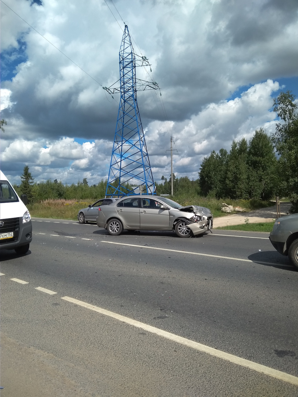 Глюк датчика бензина на заправке и пару историй про ДТП и страховку :) —  Mitsubishi Lancer X, 2 л, 2008 года | наблюдение | DRIVE2