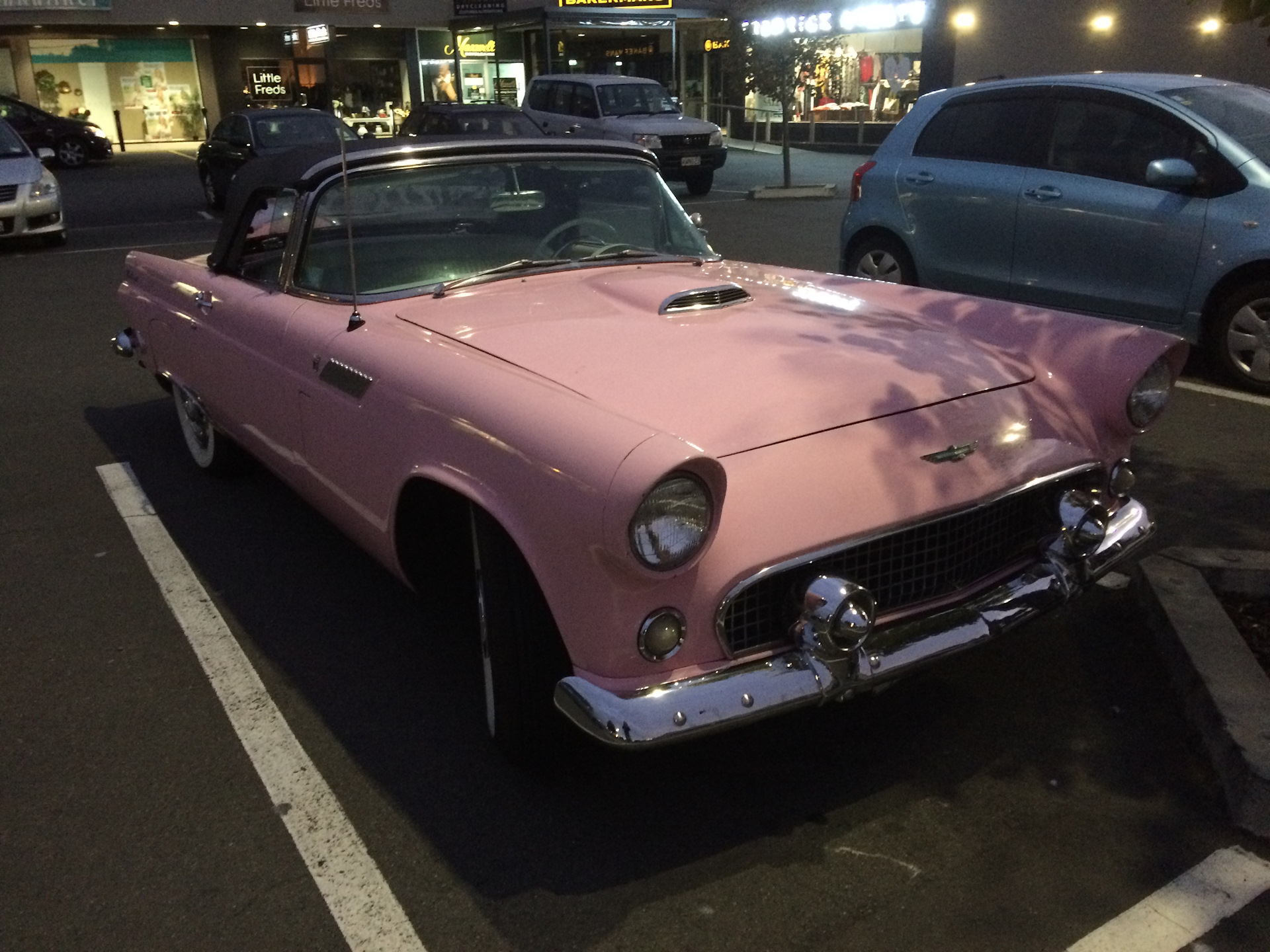 Ford Thunderbird 1955 Yellow Limited