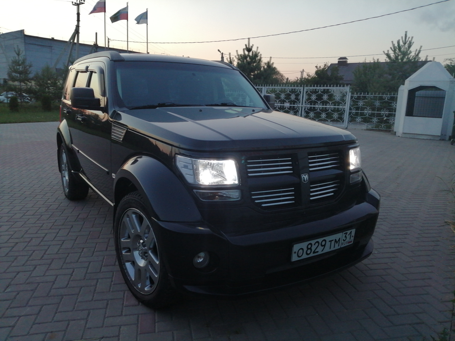 Dodge Nitro off Road