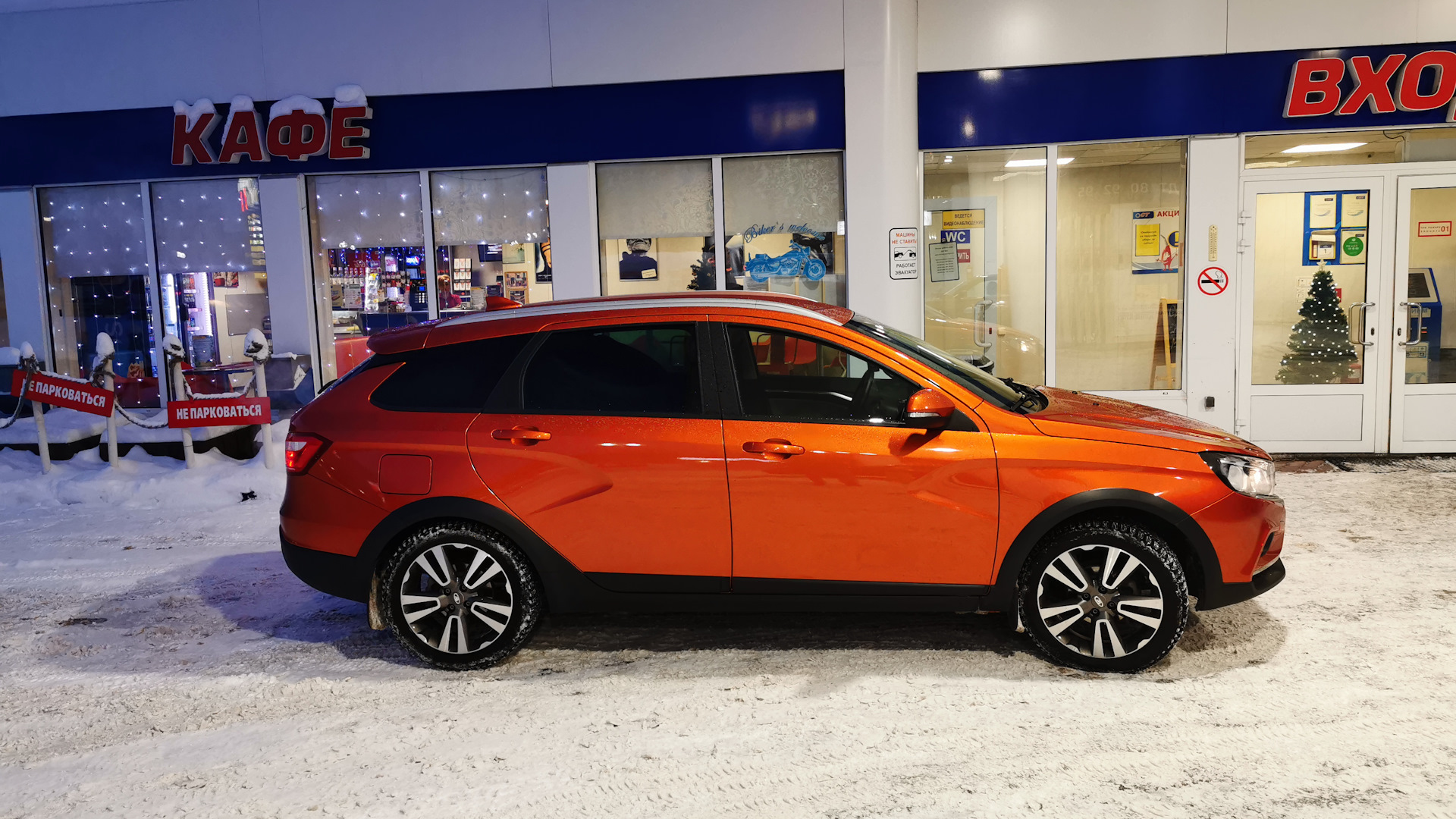 Lada Vesta SW Cross 1.8 бензиновый 2019 | Марсоход на DRIVE2