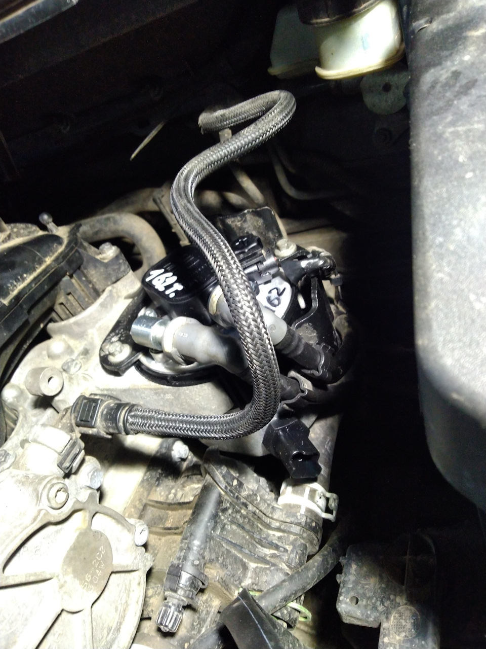 Фильтр топливный 1.6 TDCi — Ford Focus II Wagon, 1,6 л, 2010 года ...