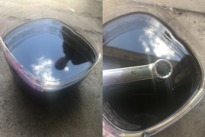 Масло с минимальным пробегом в канистре выглядит таким же черным, однако на ключе разница заметна — Skoda Octavia A7 Mk3