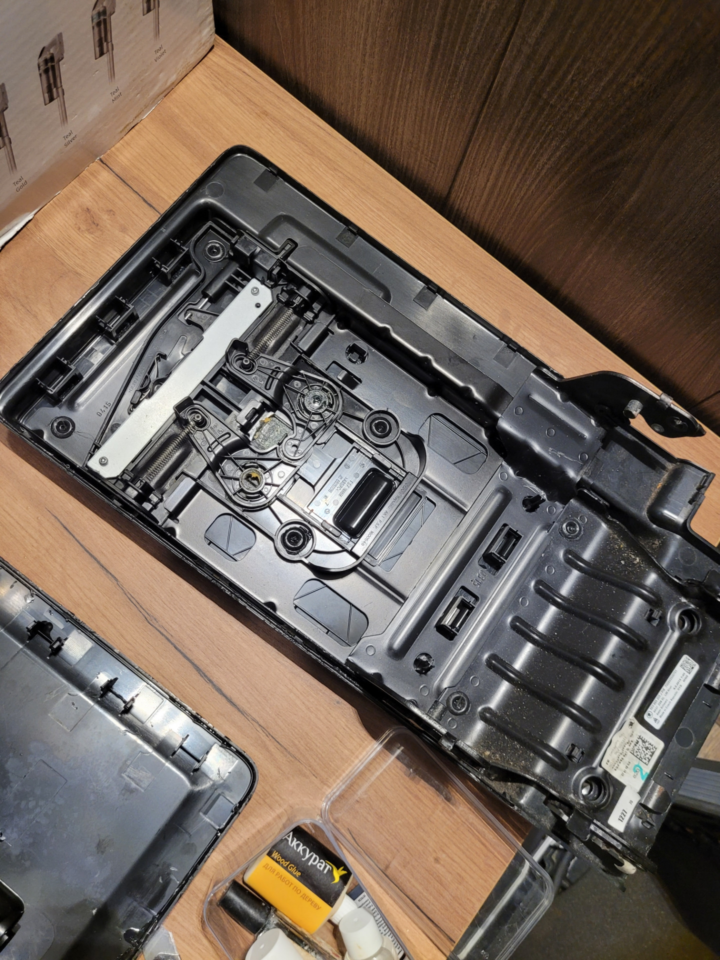 Ремонт лючка для лыж — Skoda Octavia A7 Mk3, 1,4 л, 2015 года | своими ...