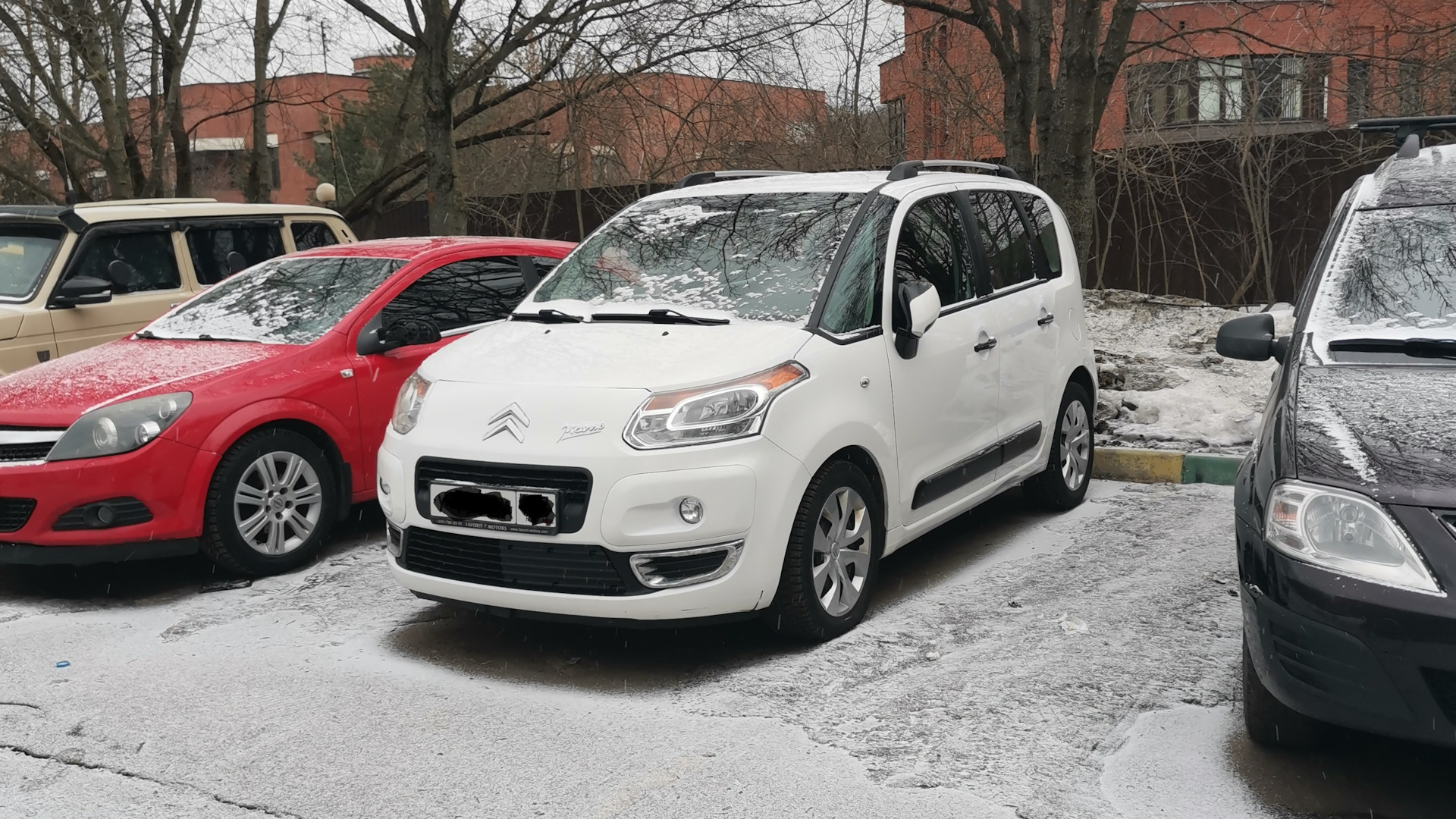 Citroen C3 Picasso 1.6 бензиновый 2011 | Белый пирожок 2) на DRIVE2