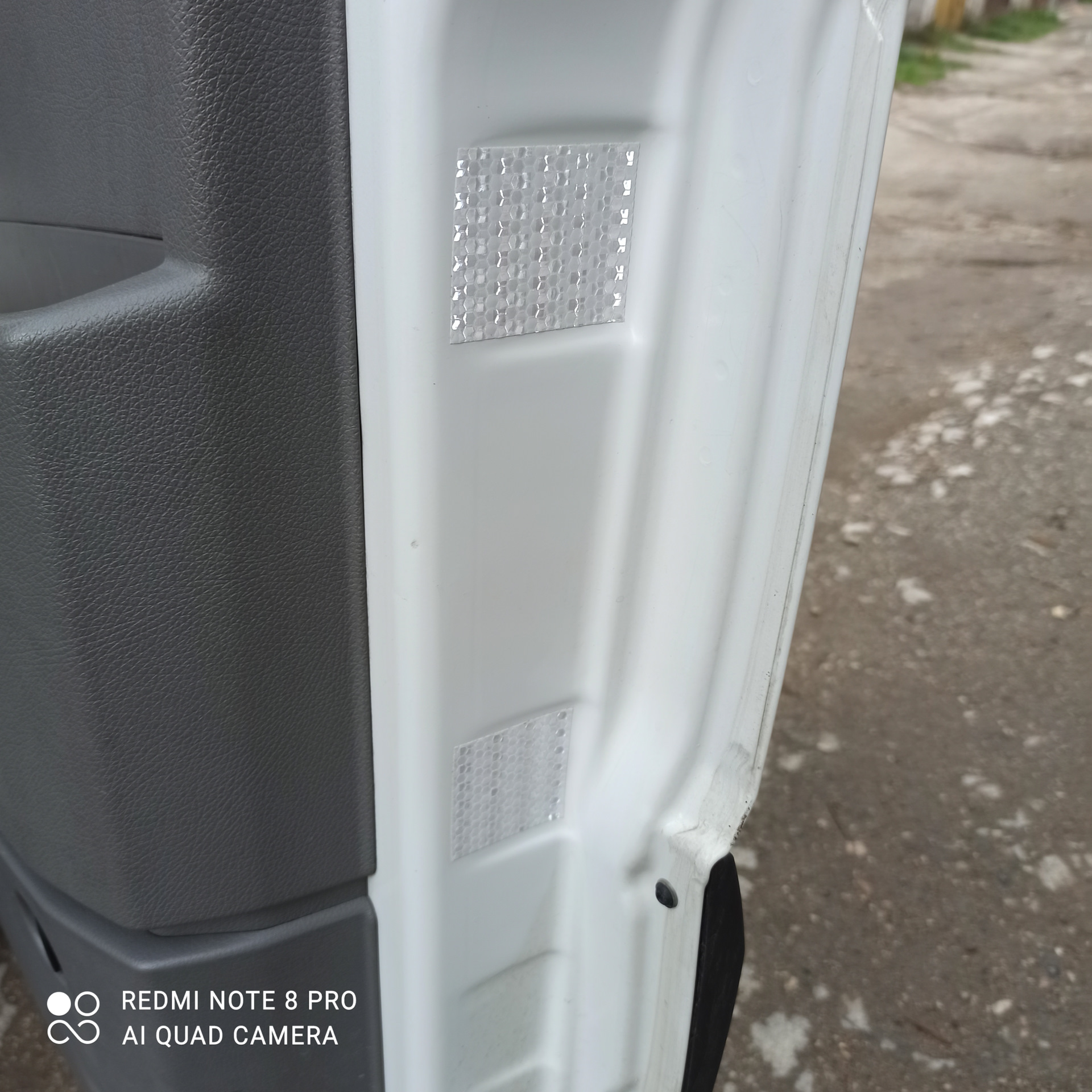 катафоты в двери — Mercedes-Benz Sprinter (2G), 2,2 л, 2008 года ...
