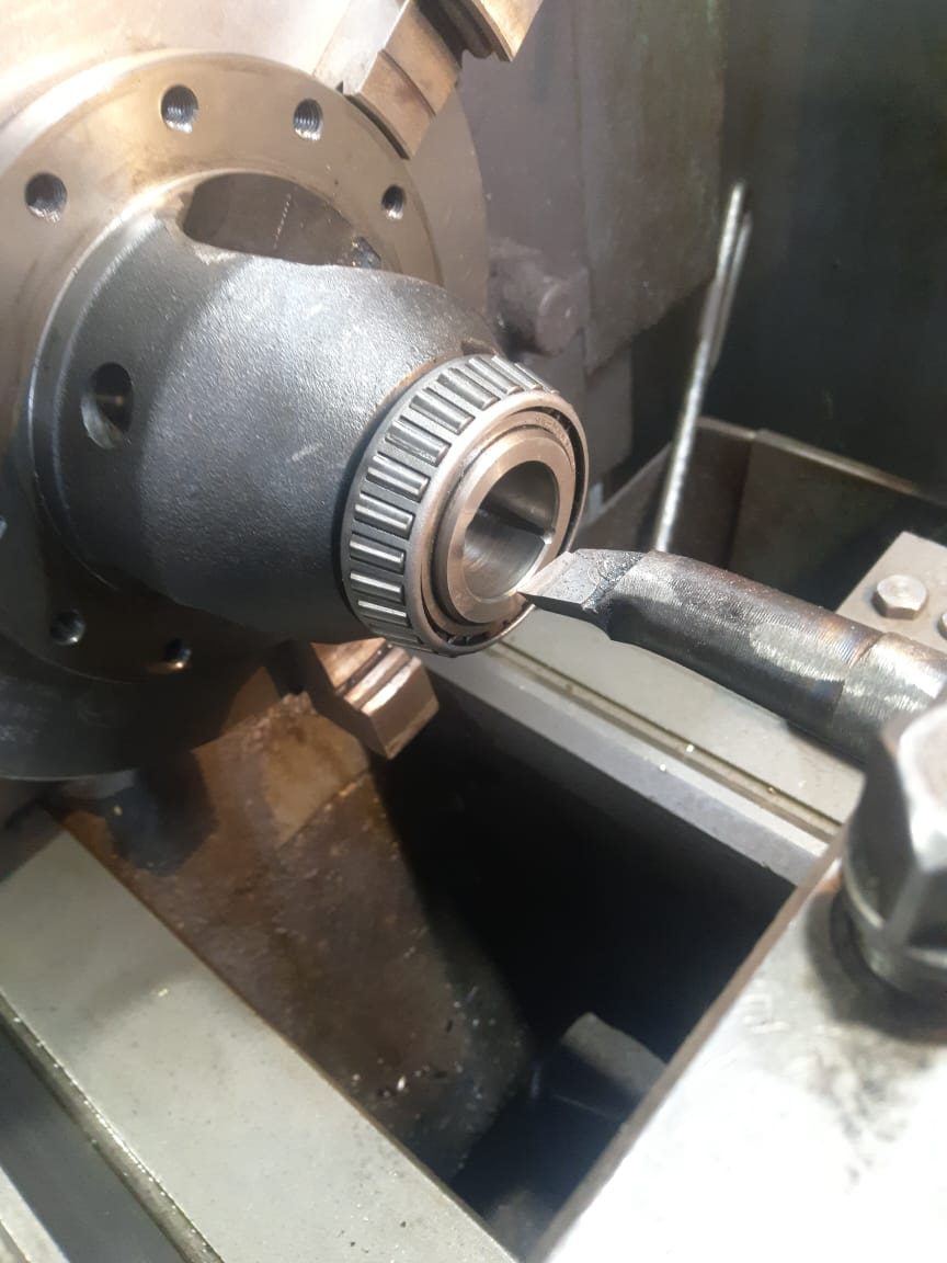 Вито 638 лечим люфт левого фланца в коробке — DRIVE2