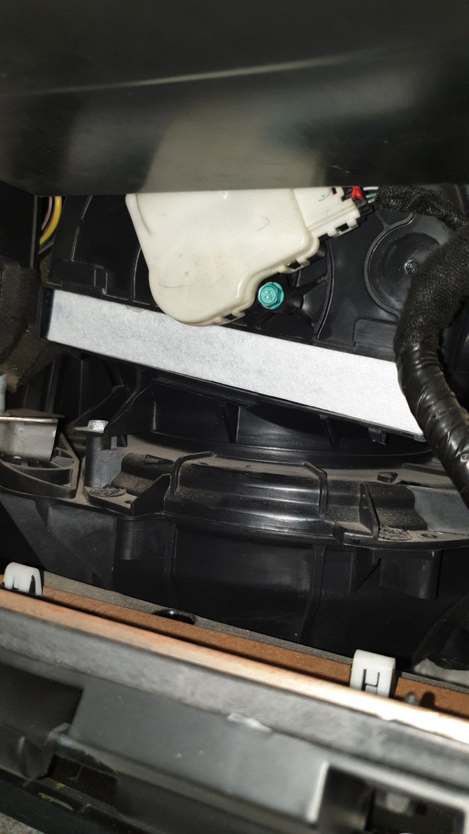 Фото в бортжурнале Ford Explorer (5G)