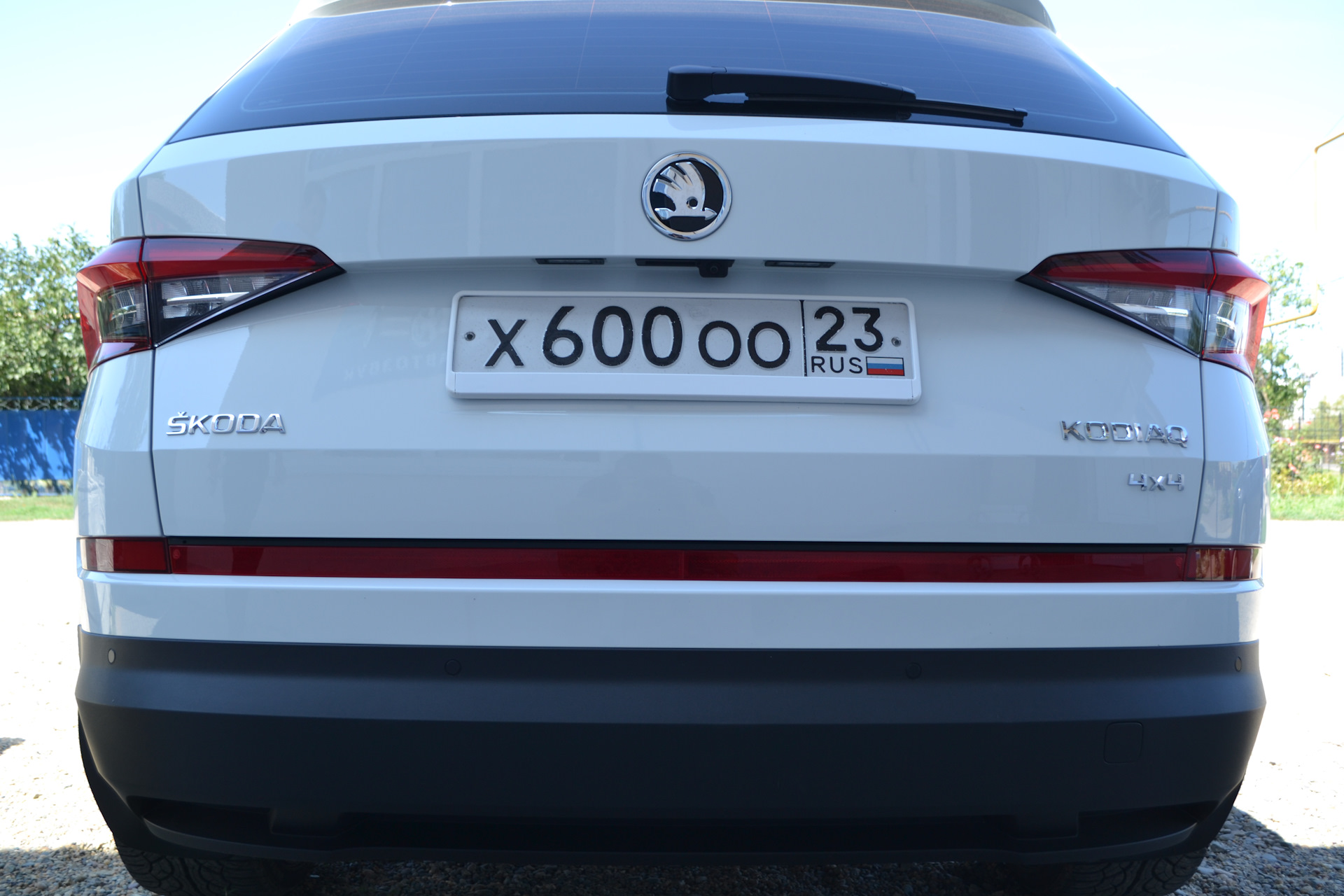 Задний бампер карок. Задний бампер Skoda Kodiaq. Skoda Kodiaq RS задний бампер. Задний катафот Кодиак RS. Задний бампер Кодиак РС.