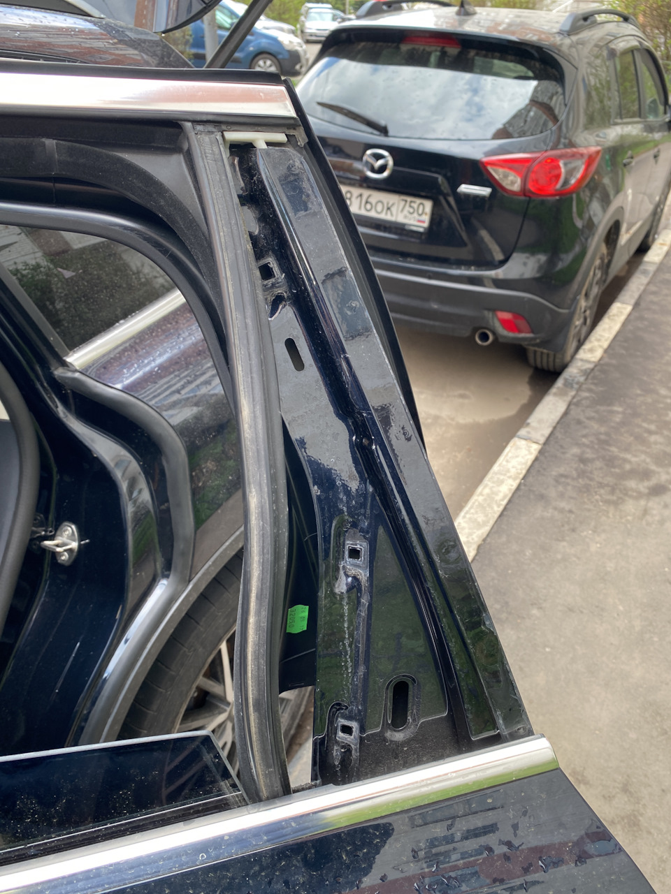 Установка двойных стекол — Volkswagen Touareg (2G), 3 л, 2017 года ...