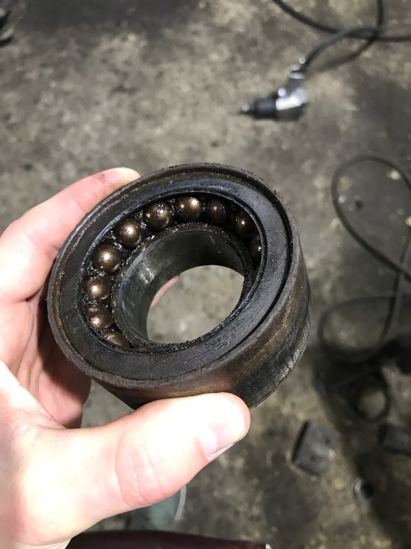 Замена ступичного подшипника. — Audi 100 (C4), 2,5 л, 1993 года | визит ...