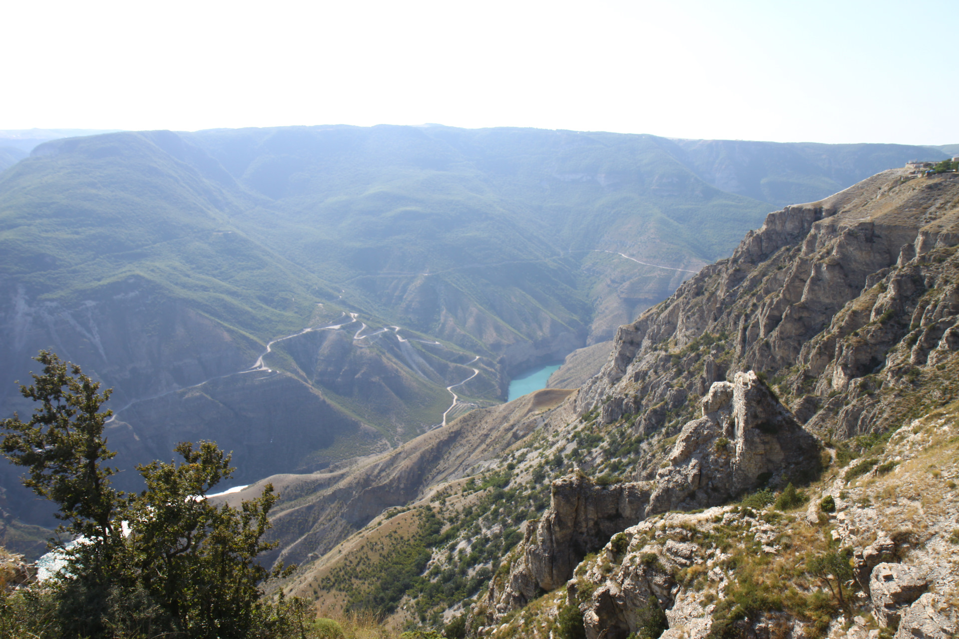Когда лучше ехать в дагестан отдыхать. Сулакский каньон и Бархан Сарыкум. Сулакский каньон в Дагестане. Сулакский каньон мост. Эстетика Дагестана Сулакский каньон.