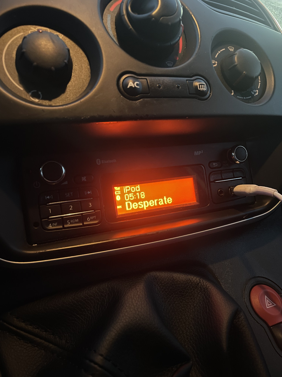 ВОПРОС, замена штатного ГУ! — Renault Kangoo (2013), 1,5 л, 2014 года ...