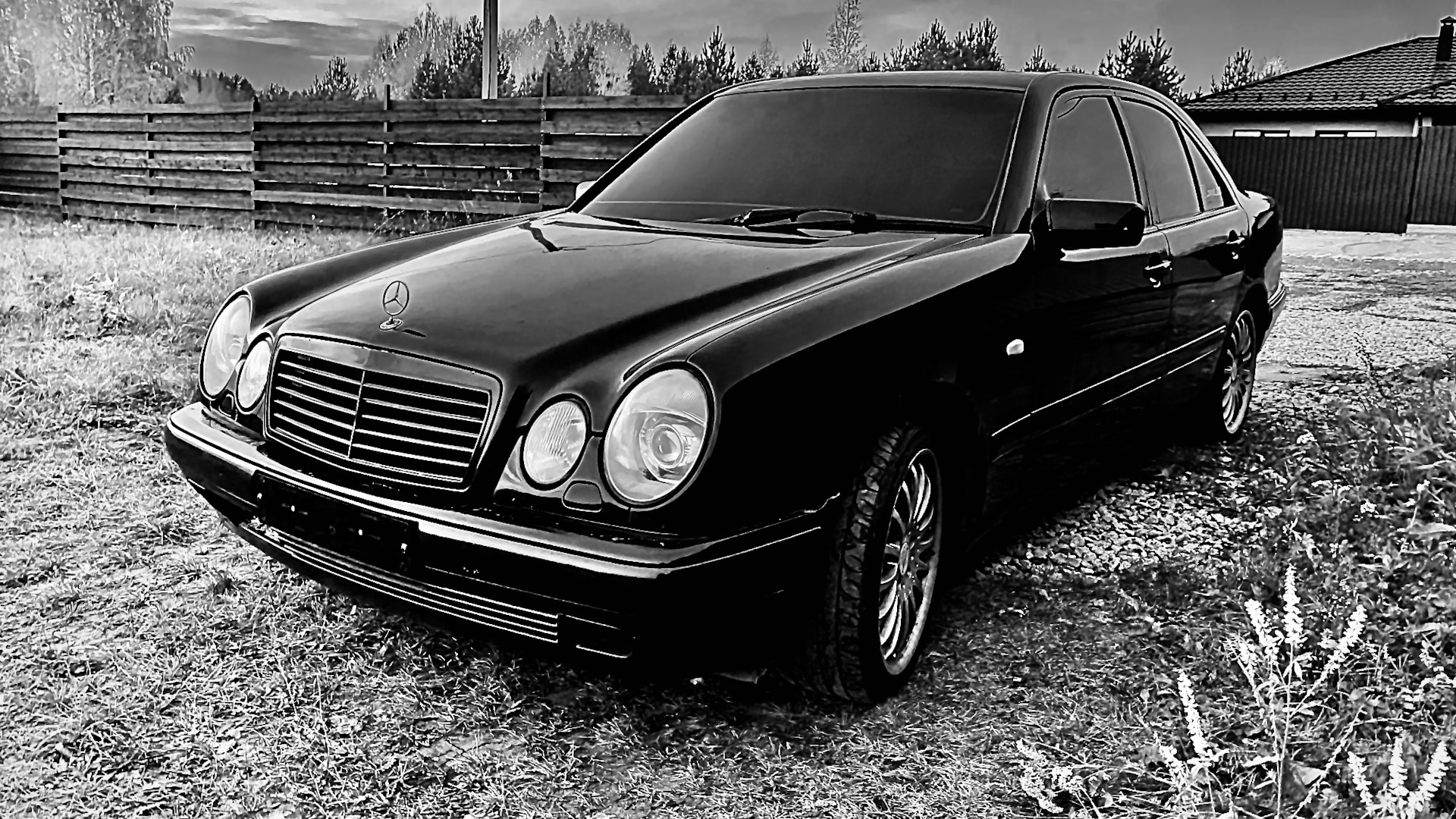 Mercedes-Benz E-class (W210) 2.2 дизельный 1999 | “Black bandit” на DRIVE2