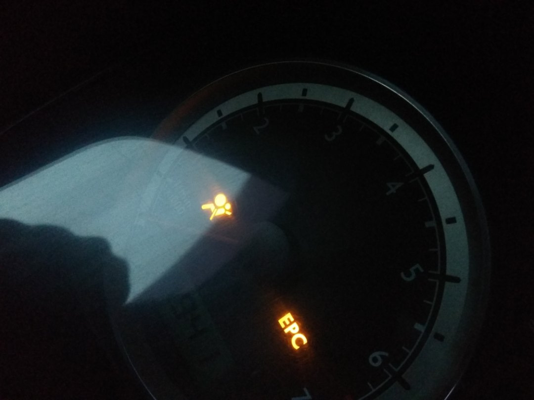 Горит AIRBAG FEHLER — Volkswagen Bora, 1,6 л, 2001 года поломка DRIVE2