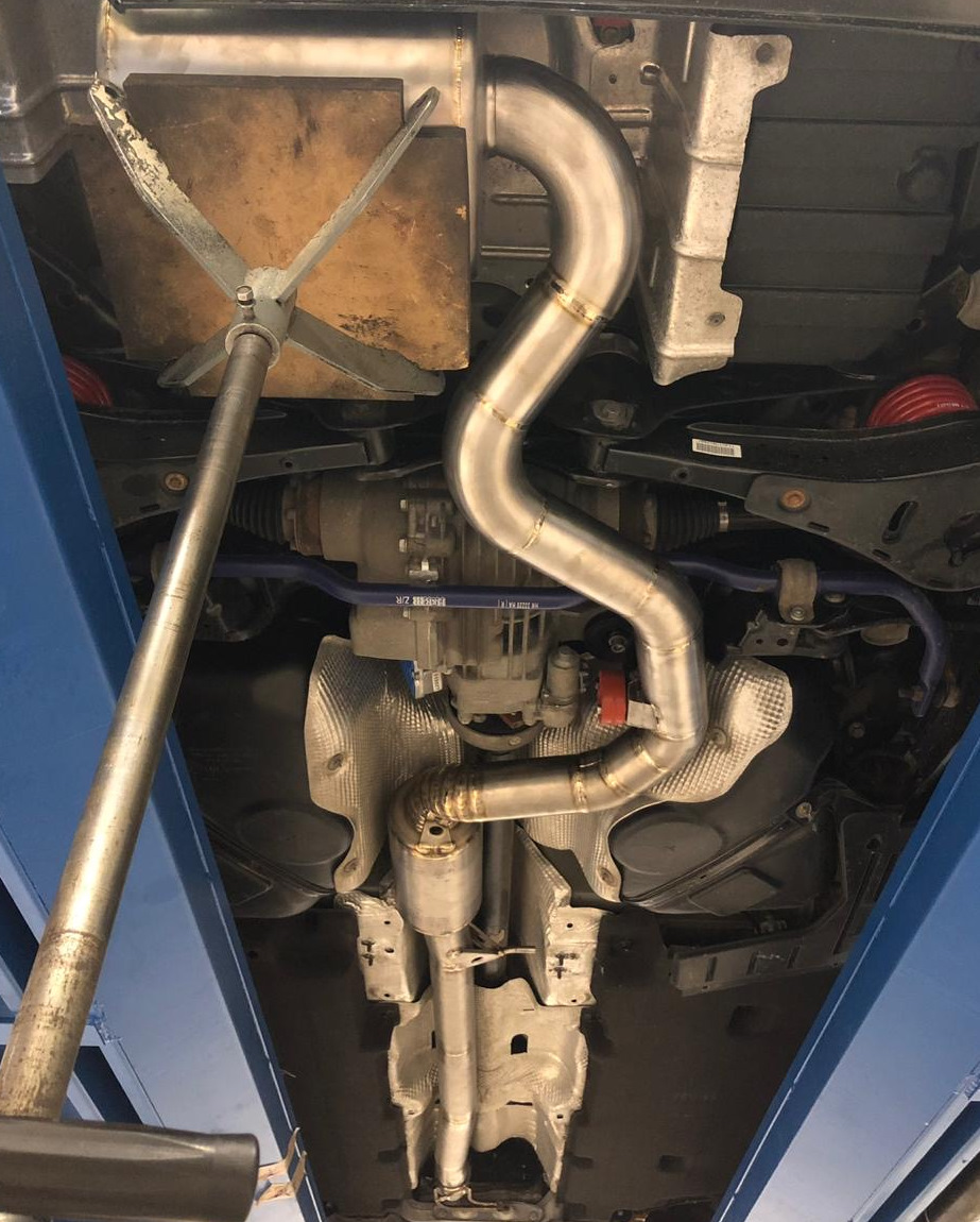 Титан — Audi RS Q3 (1G)