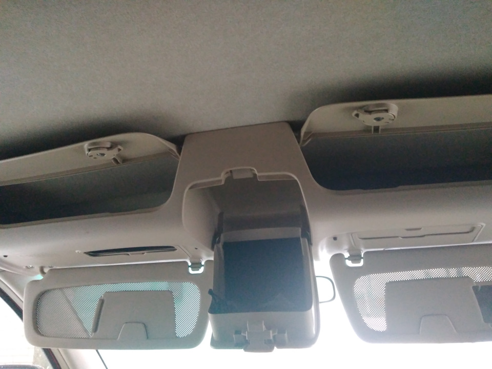 Потолочная консоль и тонер — Toyota Sienta (1G), 1,5 л, 2004 года ...