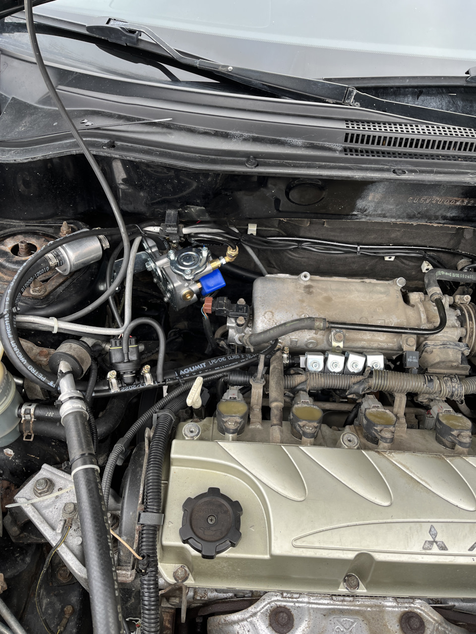 Установил гбо. — Mitsubishi Outlander (1G), 2,4 л, 2004 года | просто ...