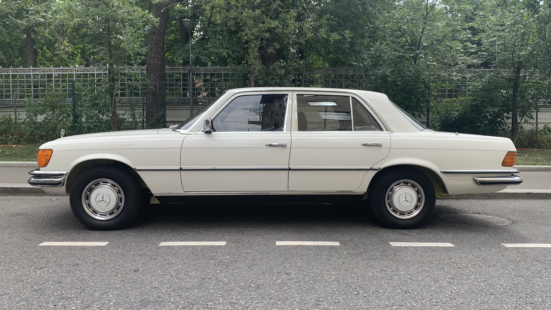 Mercedes-Benz S-Class (W116) 2.8 бензиновый 1978 | Мечта пионера на DRIVE2