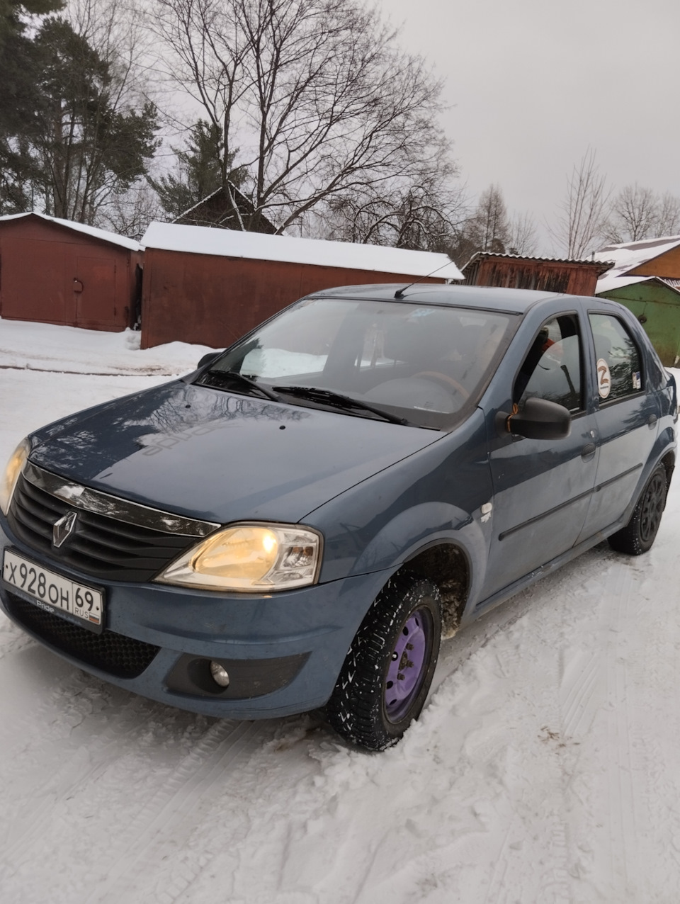 Новые логотипы — Renault Logan (1G), 3,8 л, 2011 года | аксессуары | DRIVE2