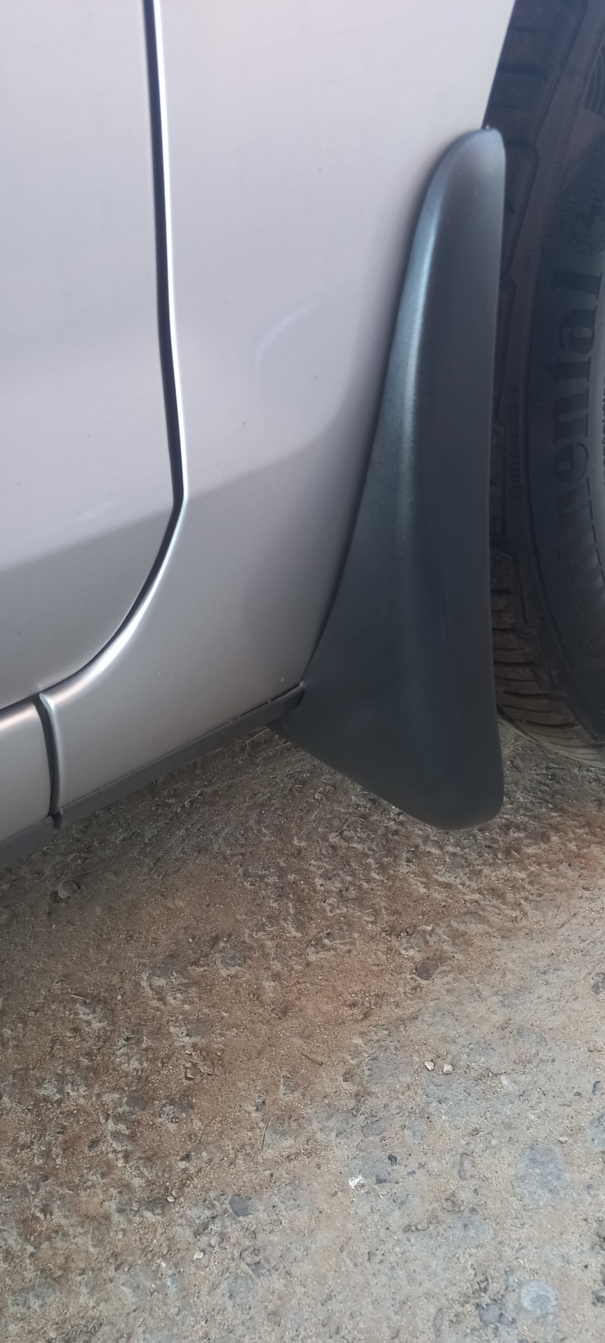 Замена брызговиков — Ford Focus Sedan II, 1,8 л, 2009 года | аксессуары ...