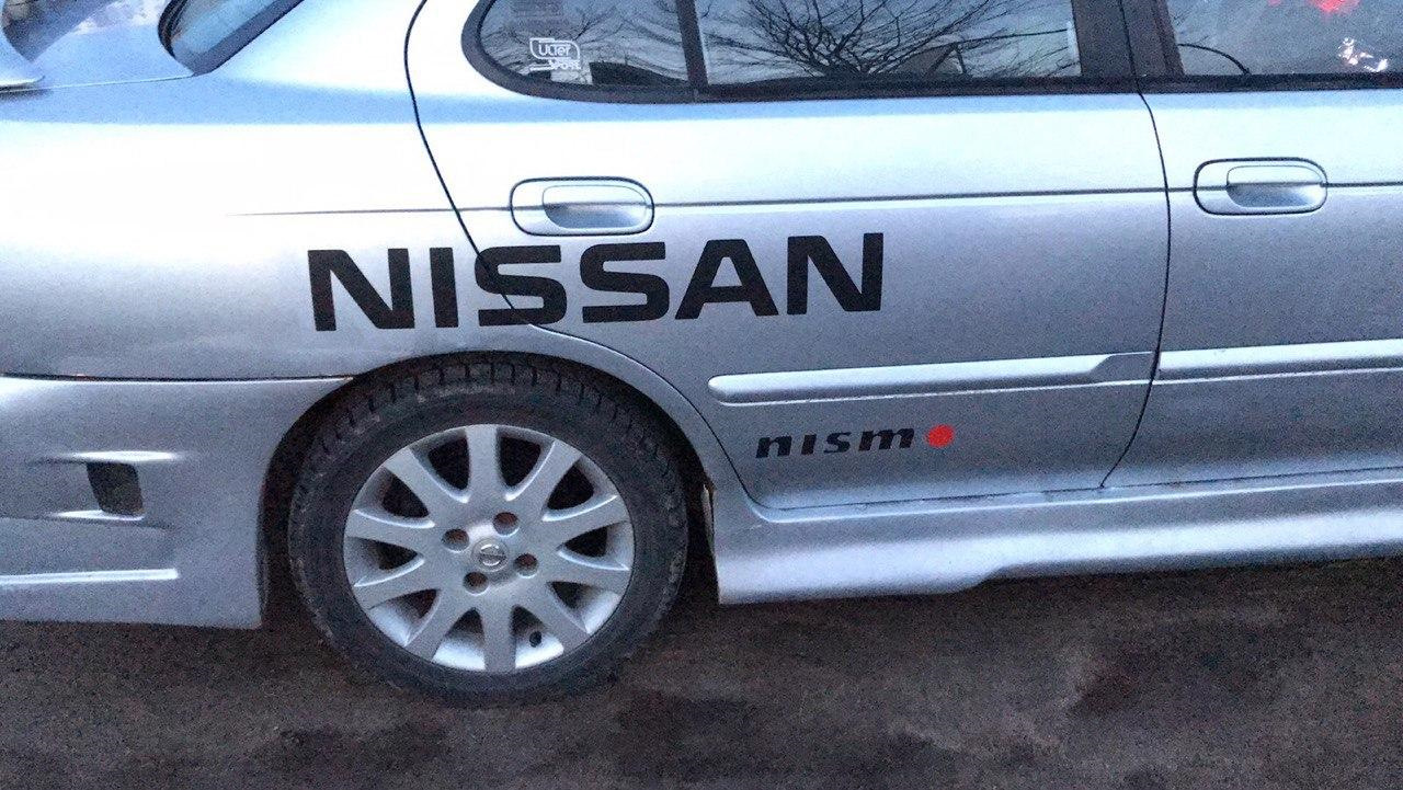 Возвращаем машине былой вид/клеим наклейки — Nissan Sentra (B15), 2,5 л,  2002 года | стайлинг | DRIVE2