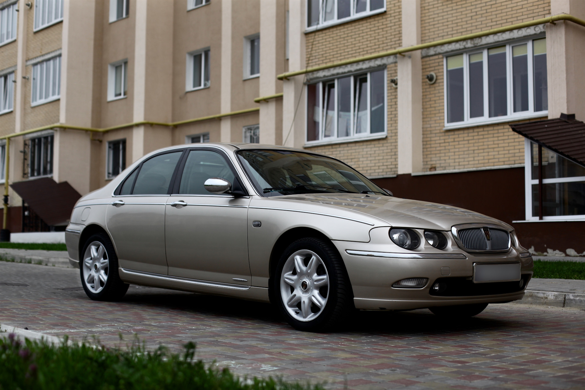 Фото rover 75