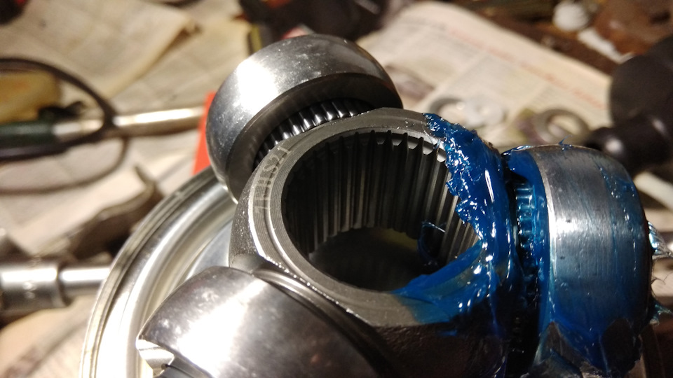 Смазал смазкой для карданов Манол. — SsangYong Kyron