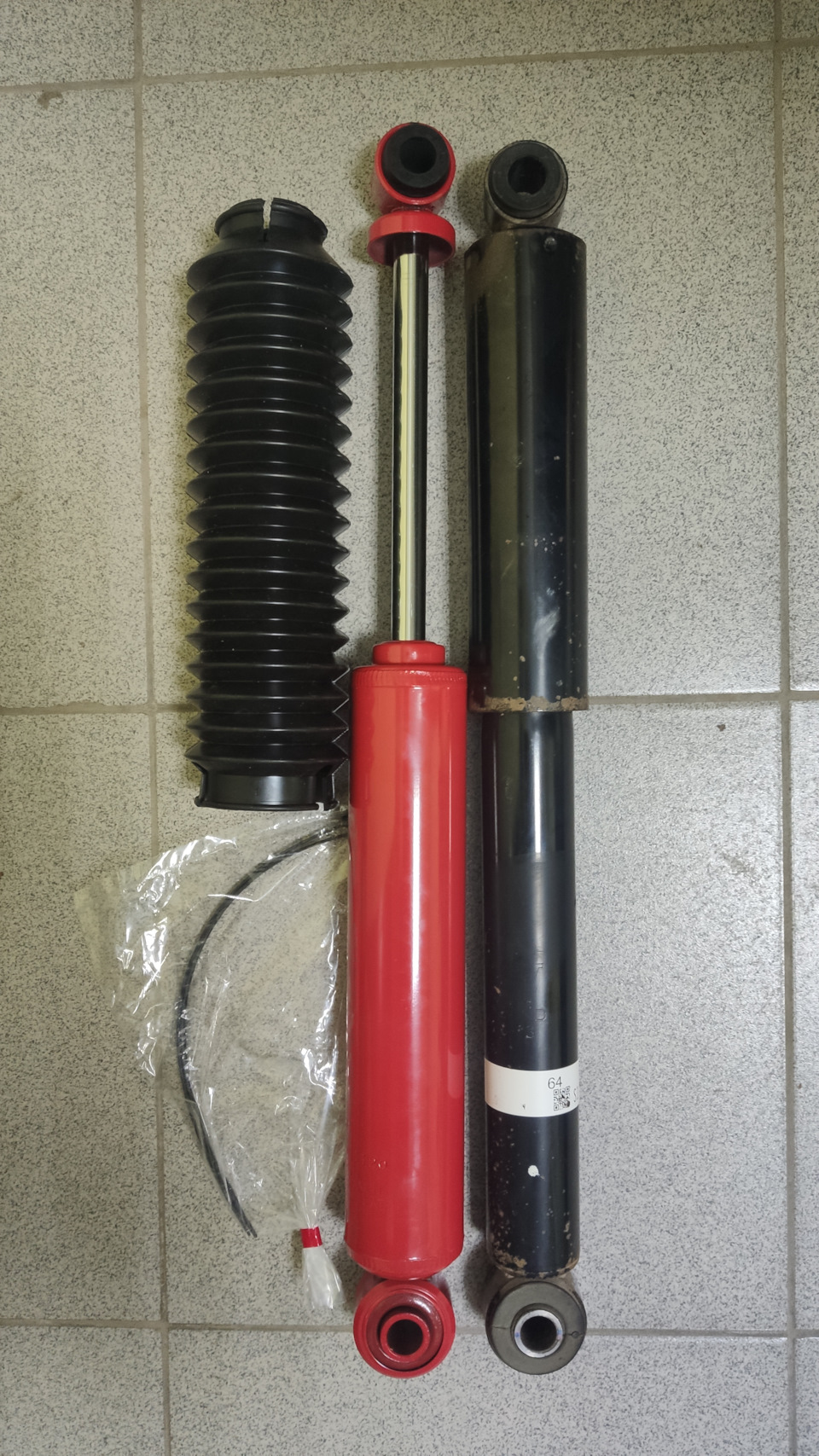 845031 Амортизатор задний (левый/правый). Серия Skorched4's KYB