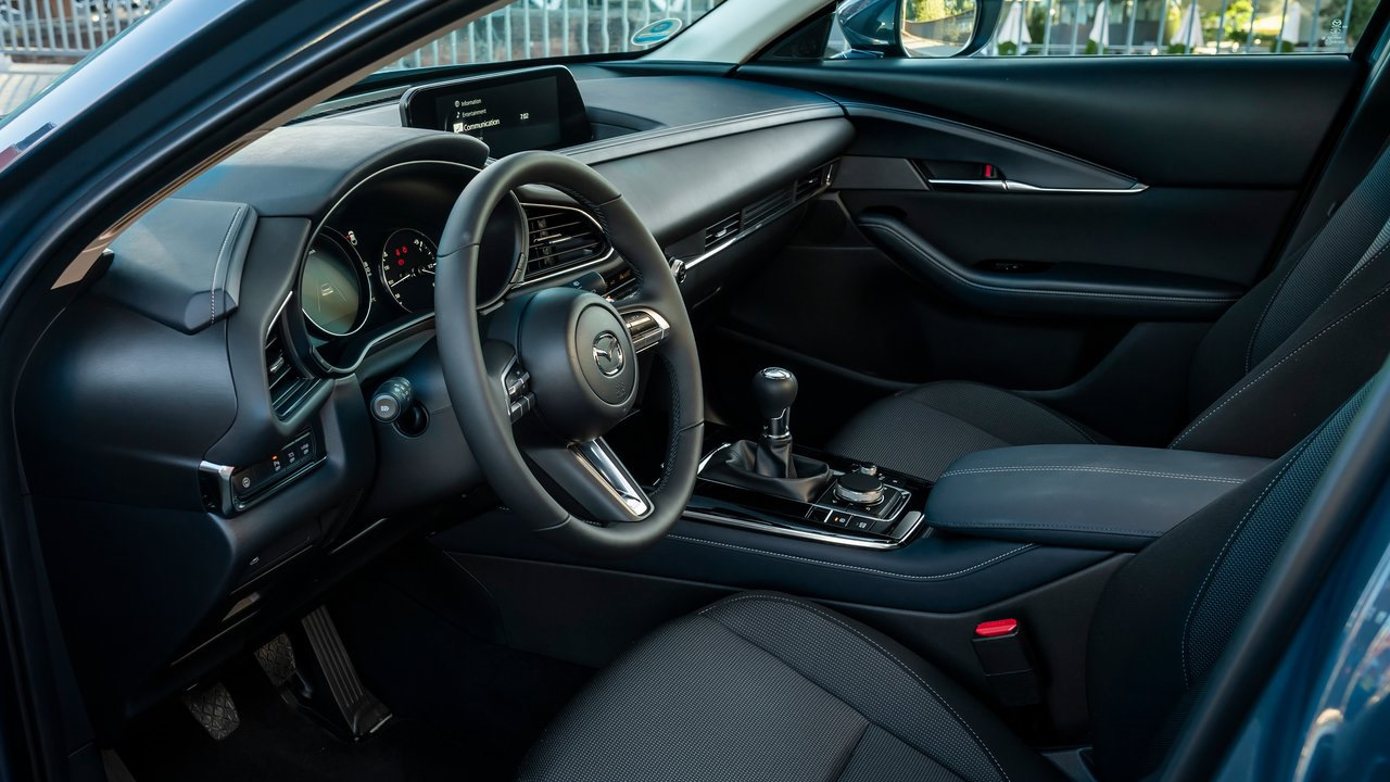 Mazda cx 30 интерьер