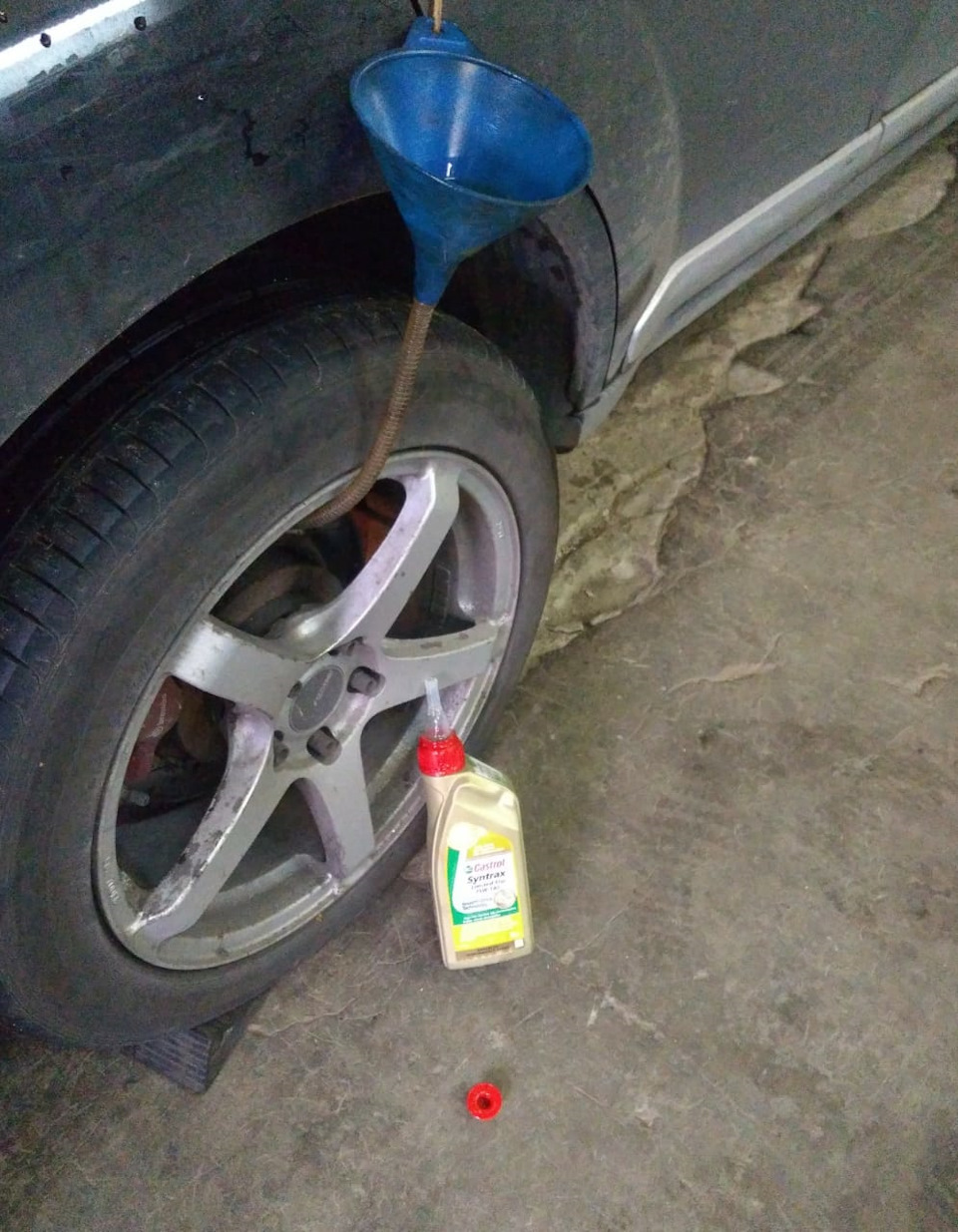 72. Замена масла в заднем редукторе (дифференциал) через 1000км ...