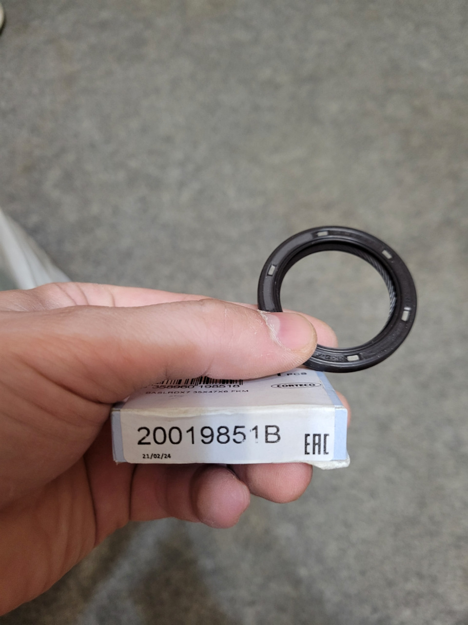 Фото в бортжурнале Volvo S40 (2G). Запчасти на фото: 20019851B