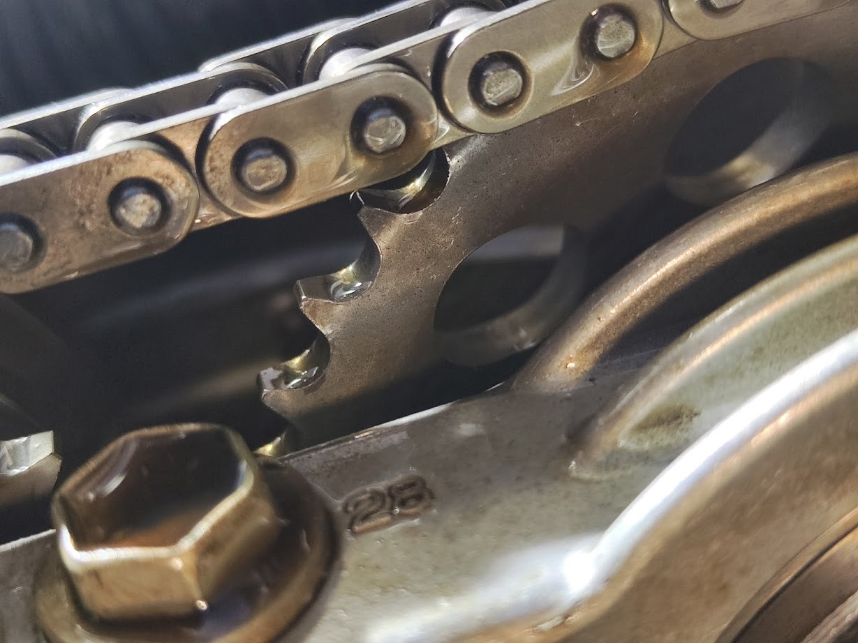 Диагностика ГРМ и замена прокладки клапанной крышки — Toyota Avensis II ...