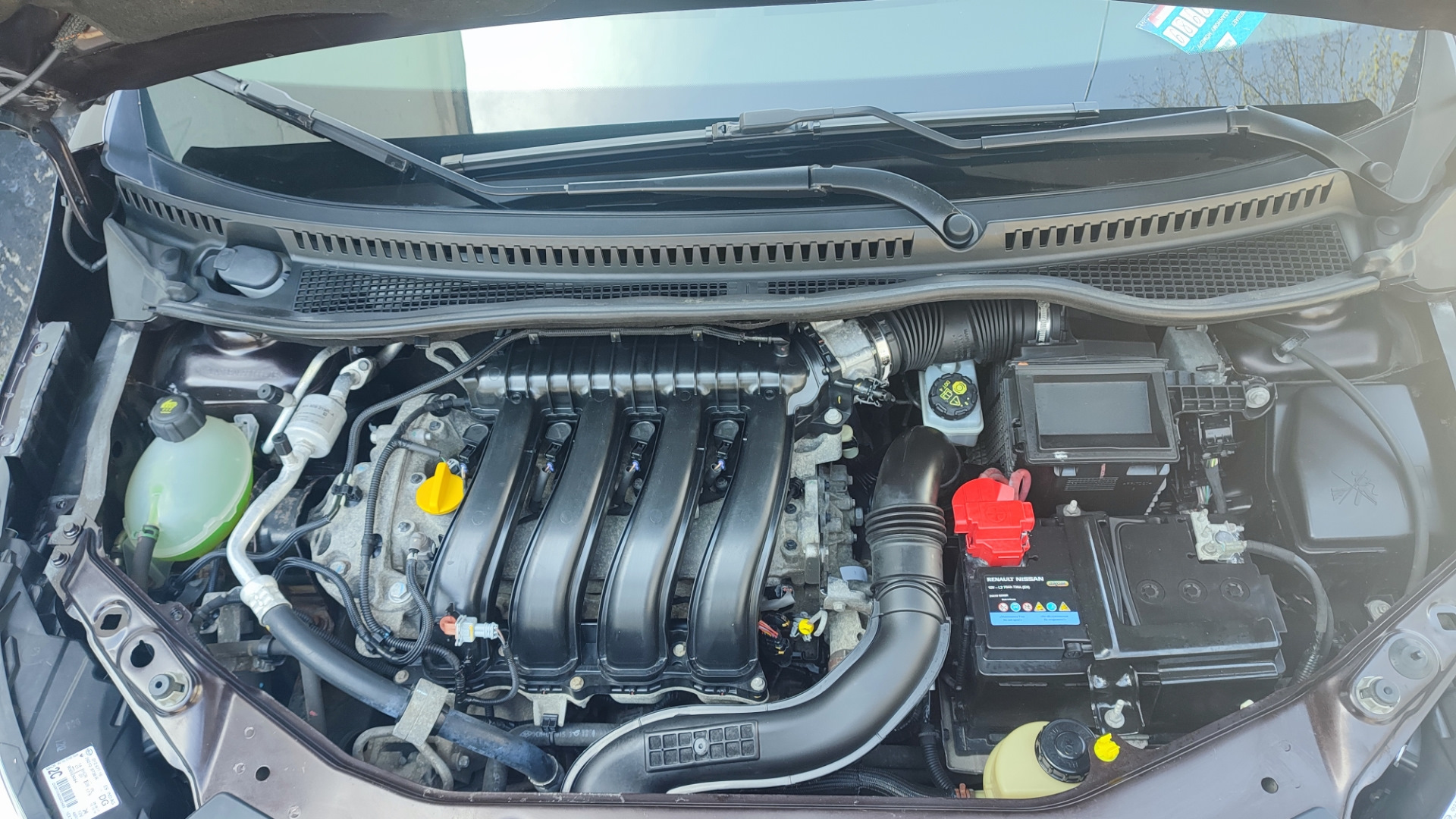 Мойка двигателя паром — Renault Kaptur (2016), 2 л, 2017 года | мойка ...