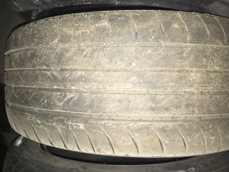 Шины летние Dunlop 245/45 R19 на Honda CR-V (RE), Bentley Continental ...