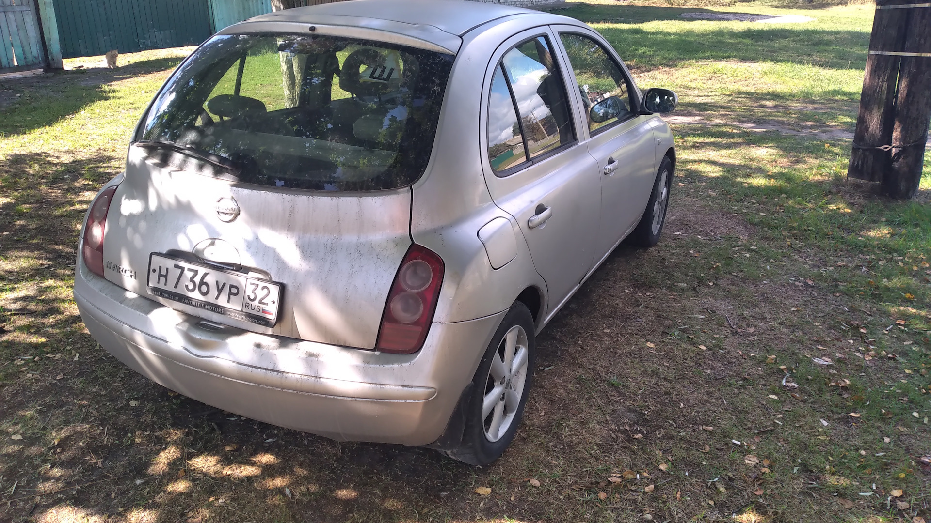 Красноярск марч. Nissan March 2002. Ниссан Марч 97 года. Ниссан Марч 2002 года. Разболтовка Ниссан Марч 2002.