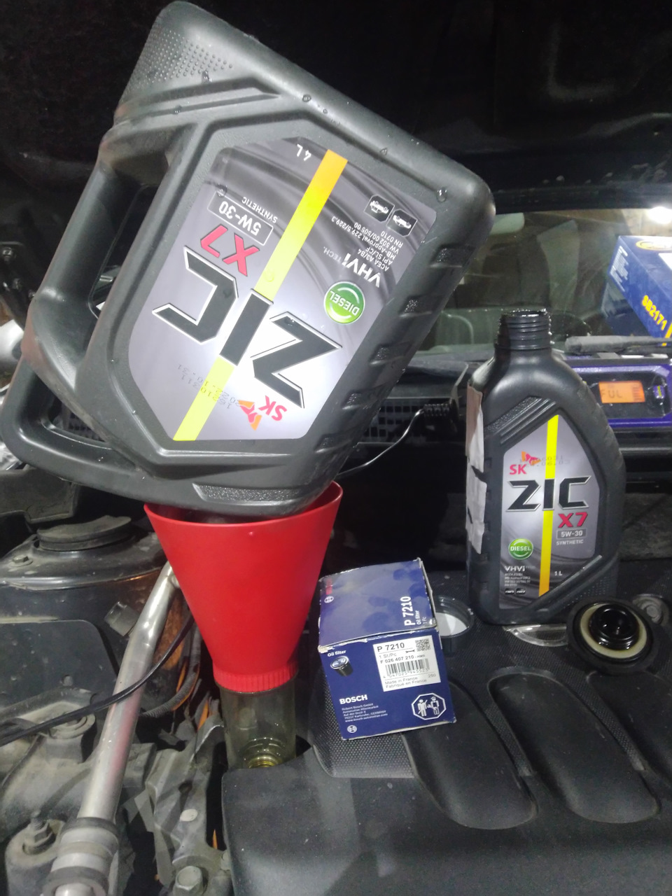 Замена моторного масла ZIC X7 5W-30 DIESEL — Nissan Qashqai+2, 2 л