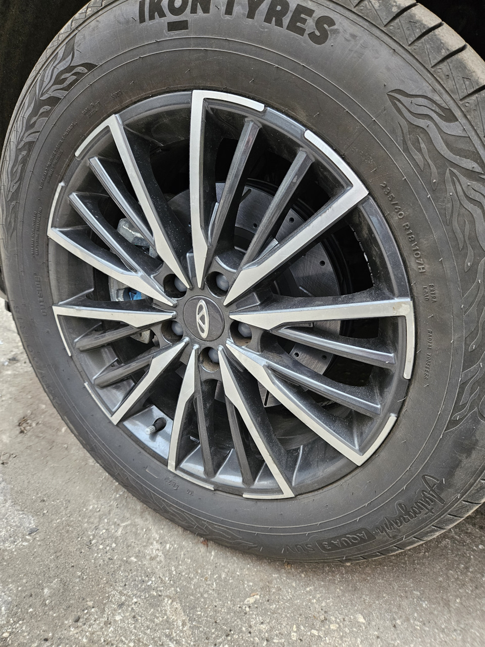 Тормозные диски и колодки DZK — Chery Tiggo 8 Pro Max, 2 л, 2022 года ...