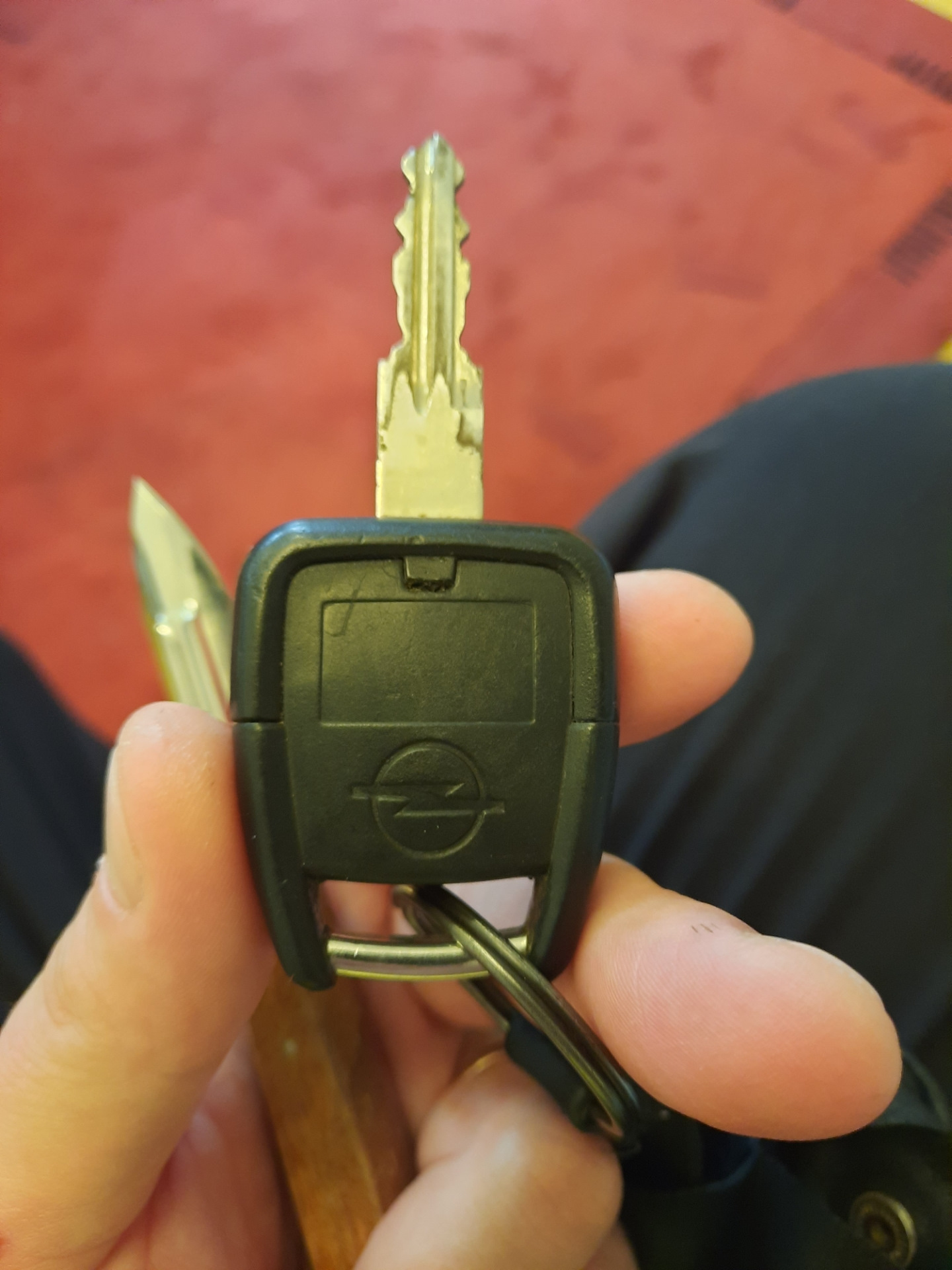 Ключ Opel Zafira. Ключ Opel Astra f. Батарейка в Ключе Опель Зафира б.