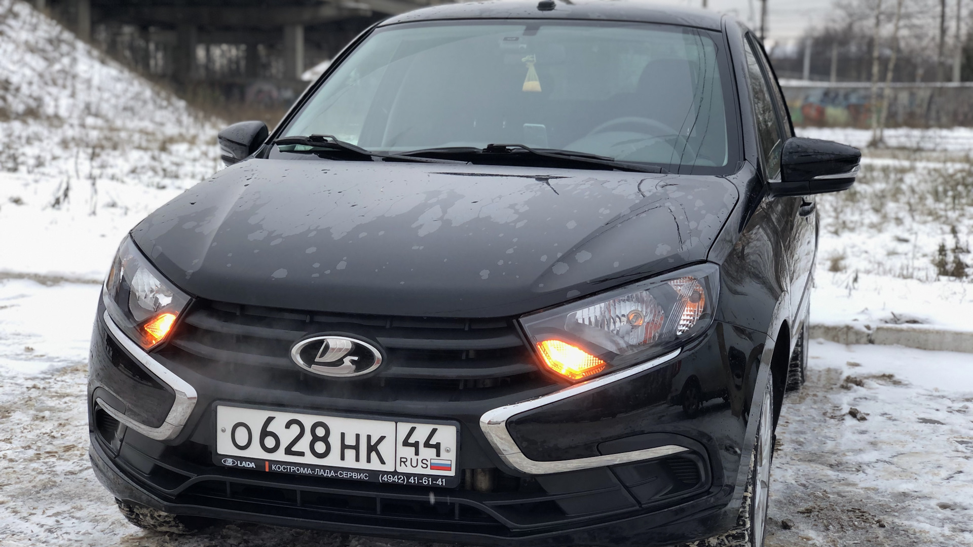 Lada Гранта (2G) FL 1.6 бензиновый 2019 | Комфорт, 16кл, МТ на DRIVE2