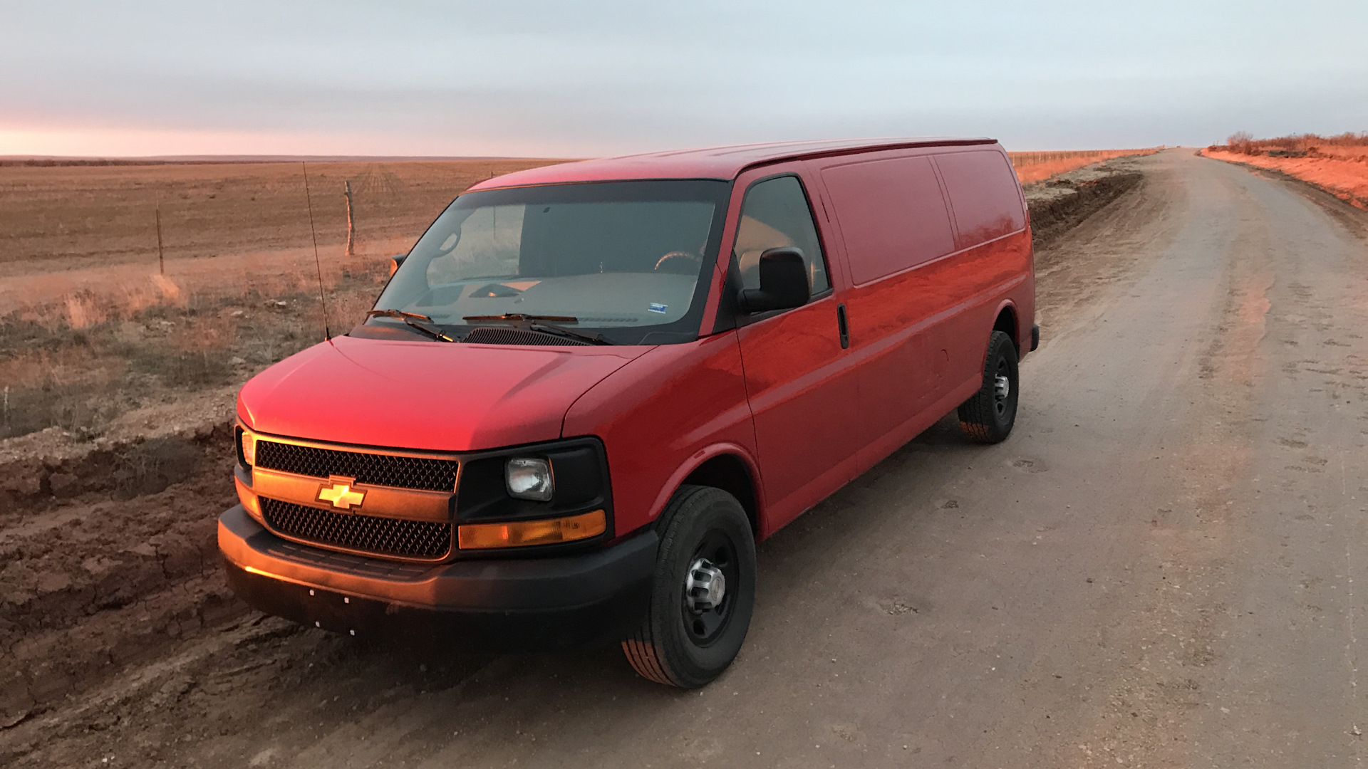 Chevrolet Express (GMT601) 6.0 бензиновый 2014 | 3500 Rescue Van на DRIVE2