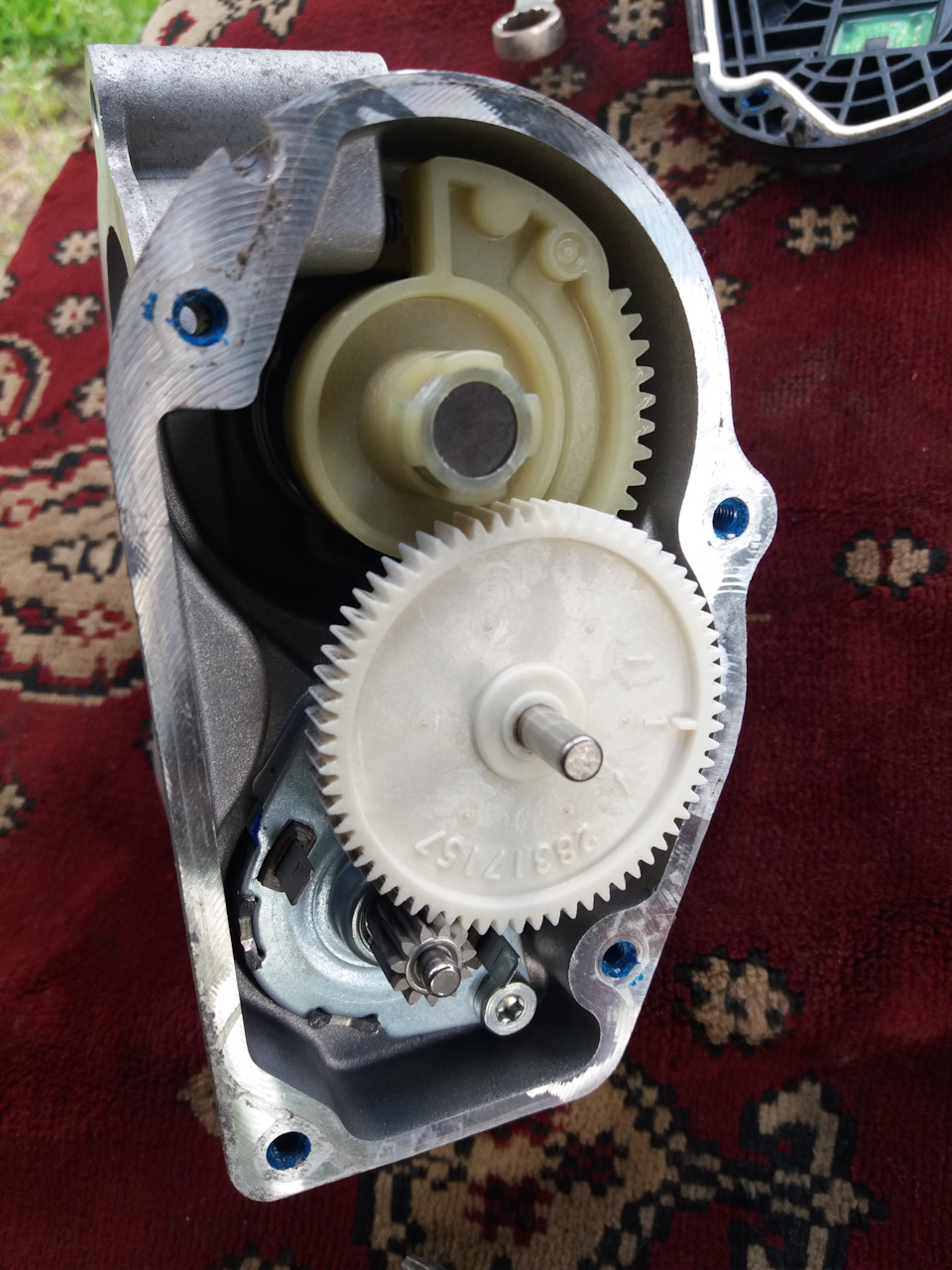 Чистка и смазка дроссельной заслонки — Lada XRAY, 1,6 л, 2019 года ...