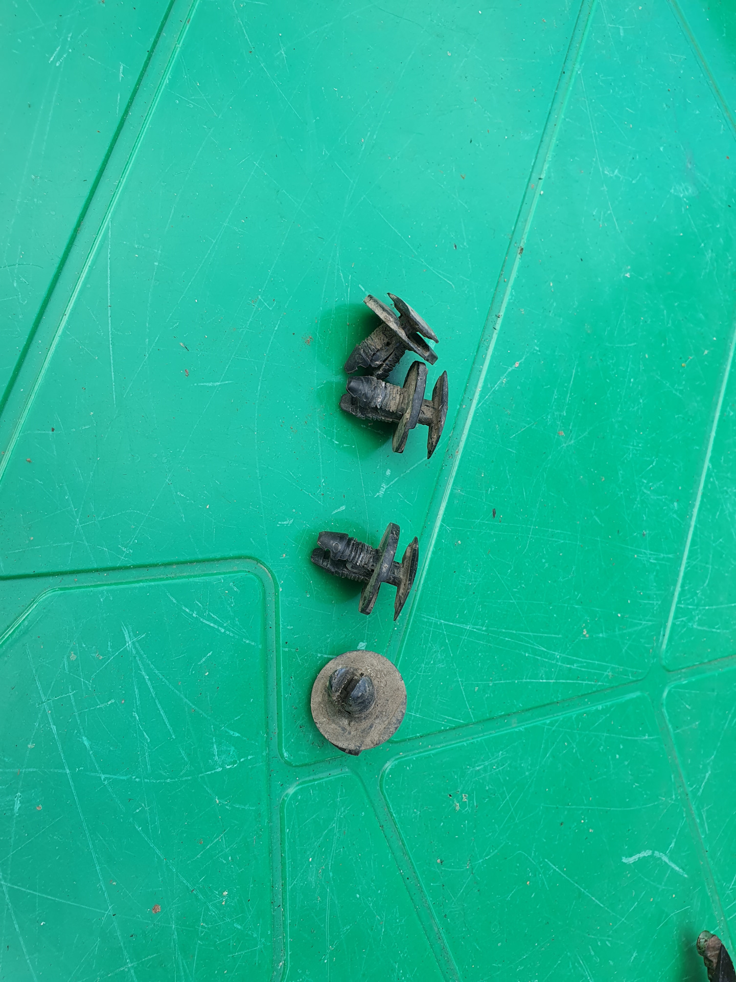 Замена жидкости ЭГУР на Пежо 408 двигатель EP6 120 л.с. — Peugeot 408 ...