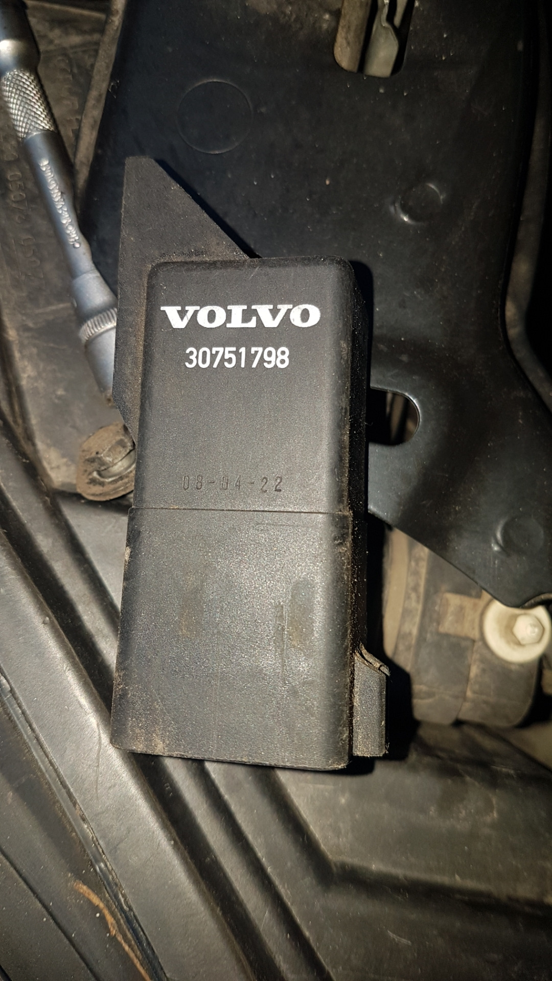 Реле свечей накала хс90 D5 — Volvo XC90 (1G), 2,4 л, 2008 года | своими ...