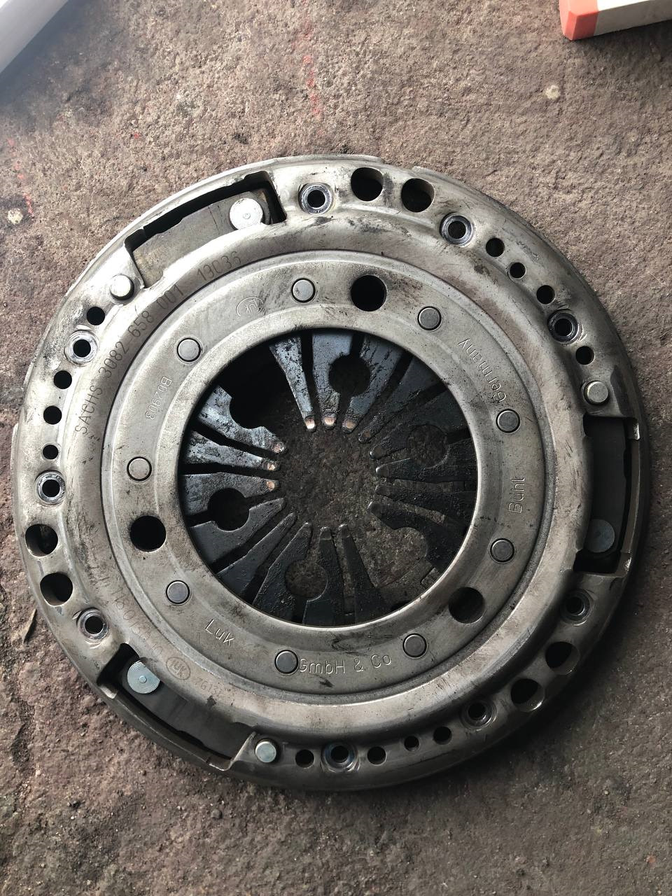 Полная замена сцепления. Двухмассовый маховик меняем на одномассовый ...