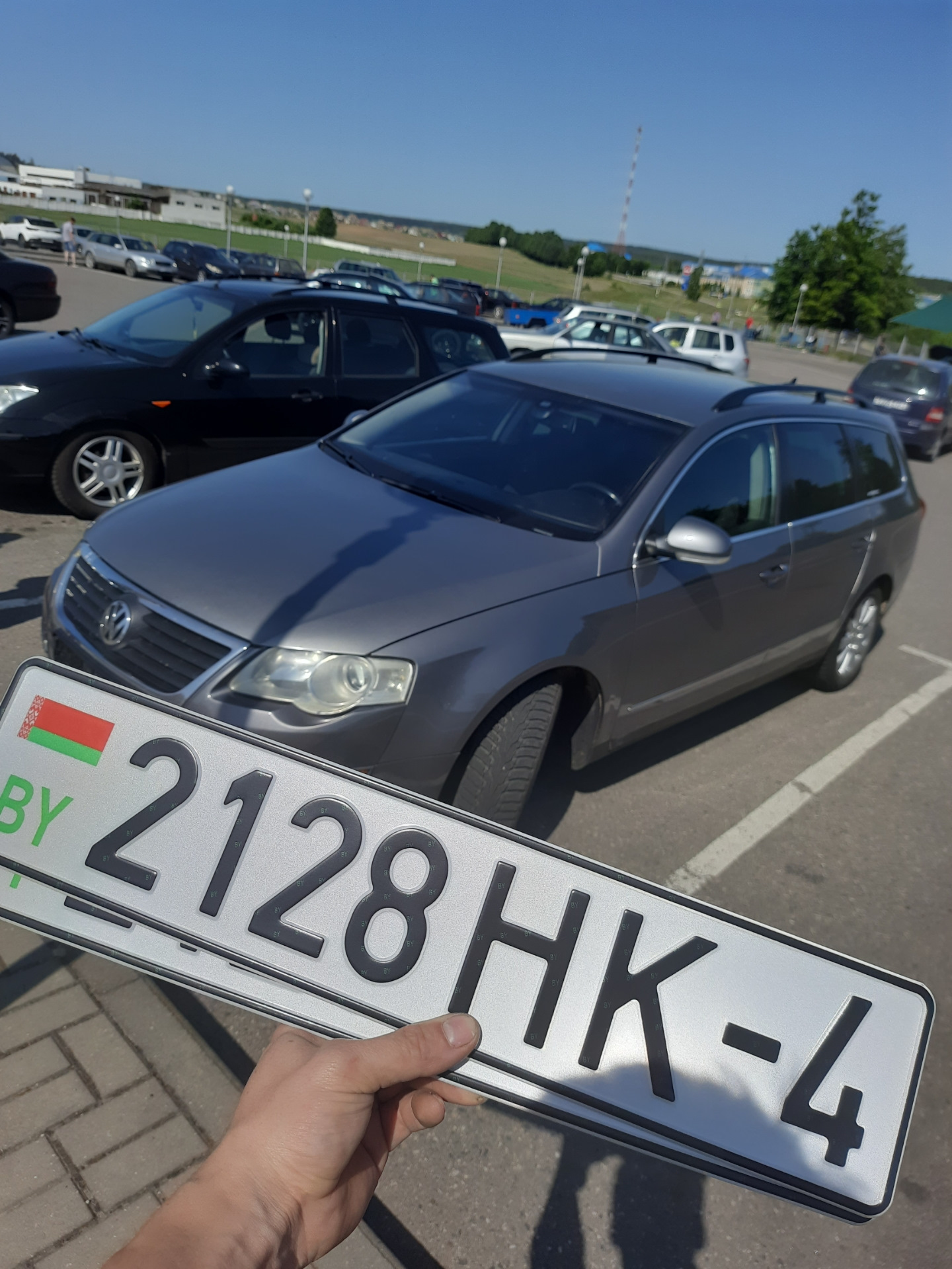 Замена задних тормозных колодок — Volkswagen Passat Variant (B6), 2 л ...