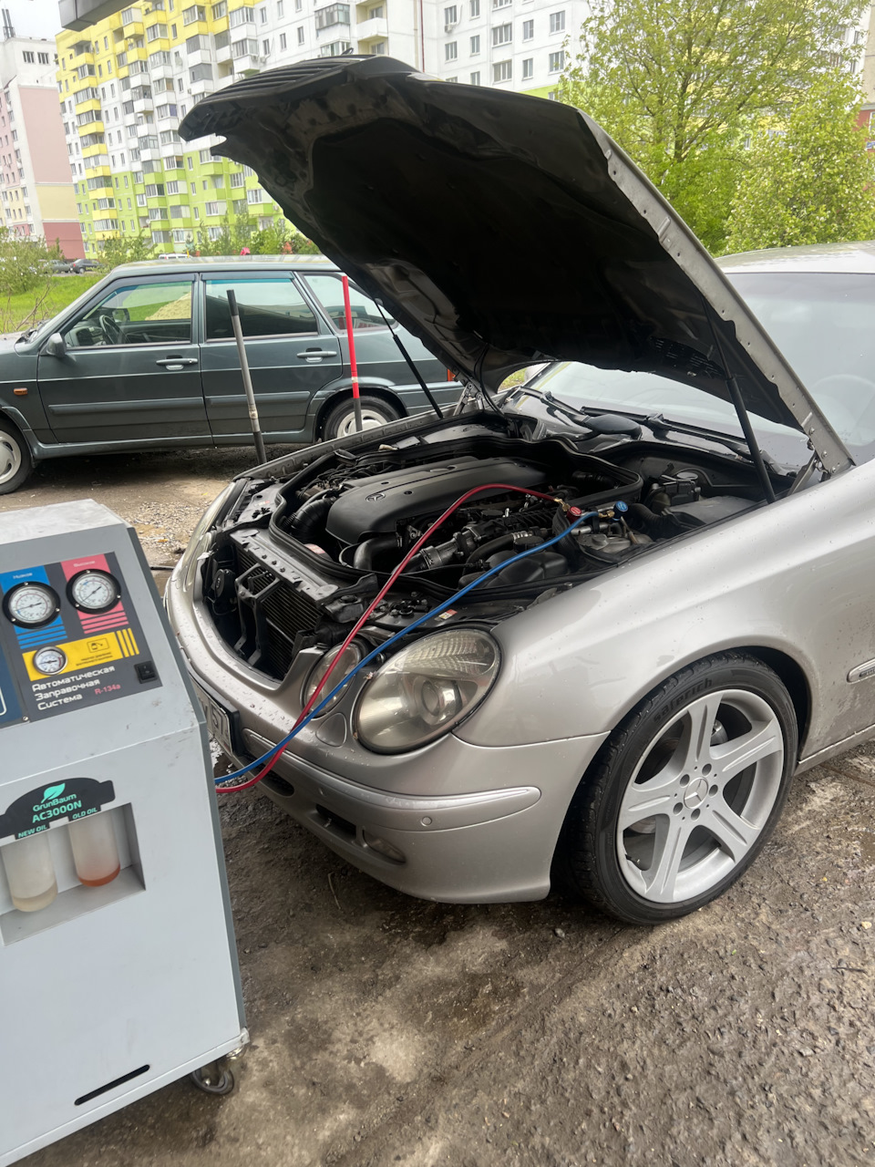 Заправка кондиционера — Mercedes-Benz E-class (W211), 2,7 л, 2004 года |  плановое ТО | DRIVE2