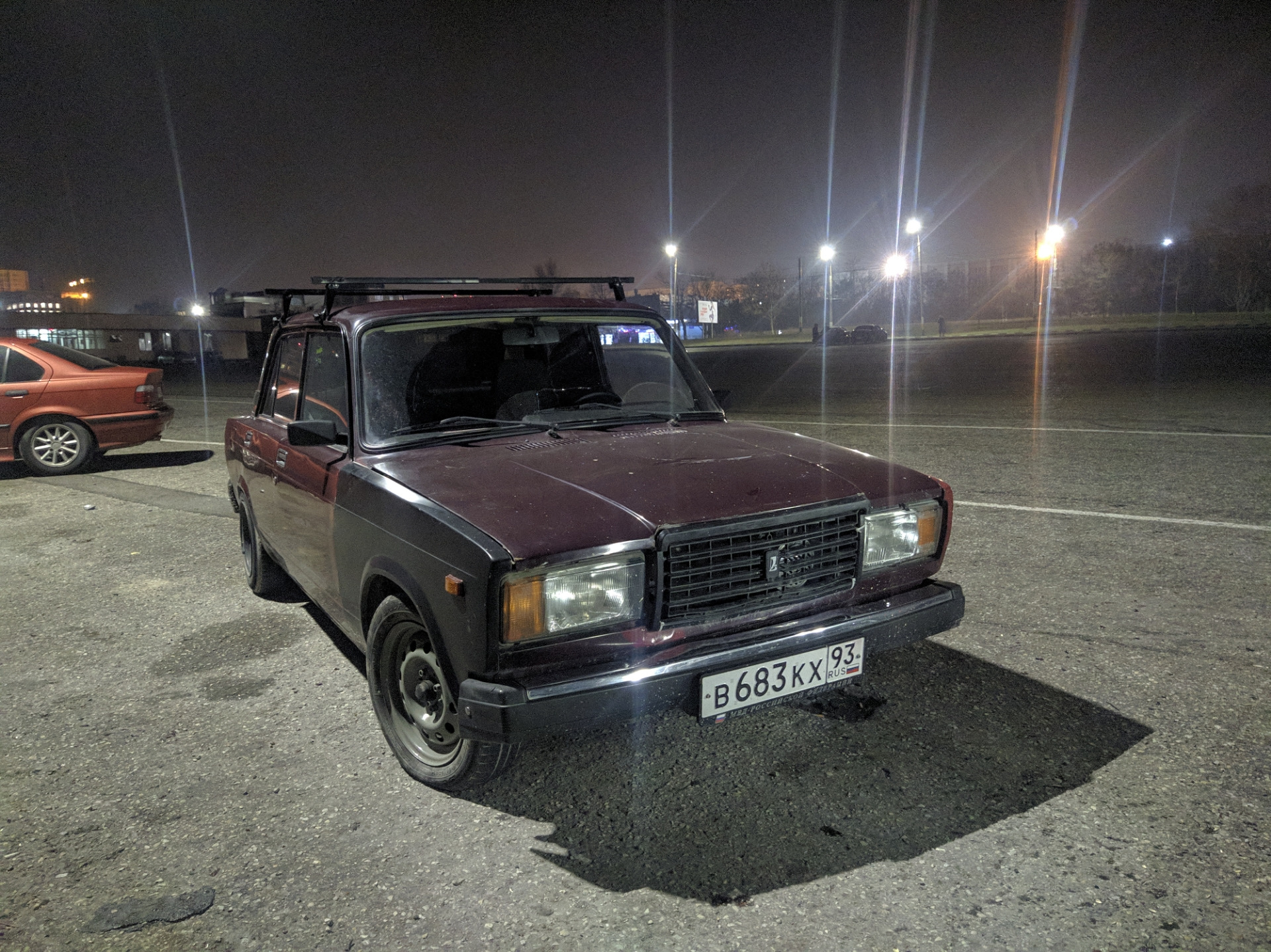 Lada 2107 с багажником на крыше