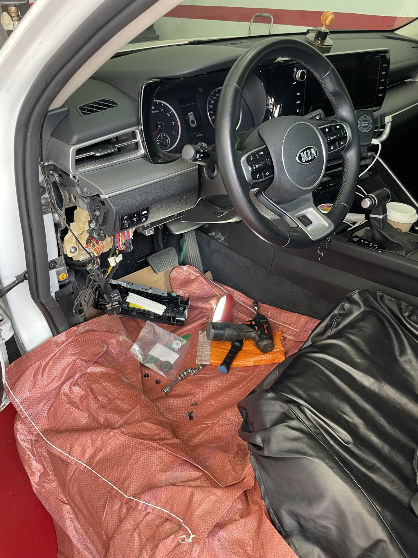 Замена подшипника на рулевом валу. — KIA K5 (3G), 2 л, 2020 года ...